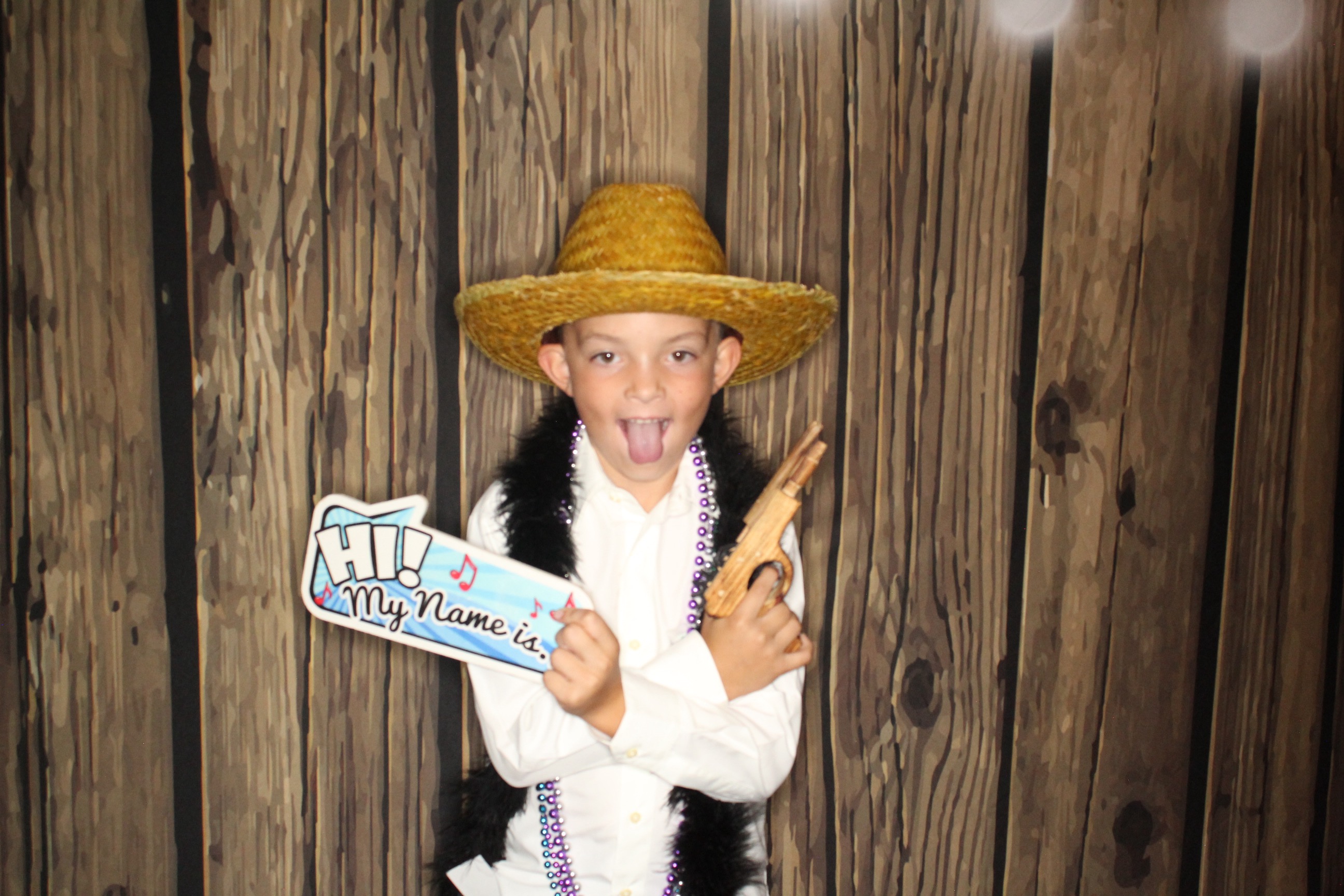 Staci and Matt's Wedding | View more photos from the event at gallery.photoboothbillings.com/u/PhotoBoothBillings/Staci-and-Matts-Wedding