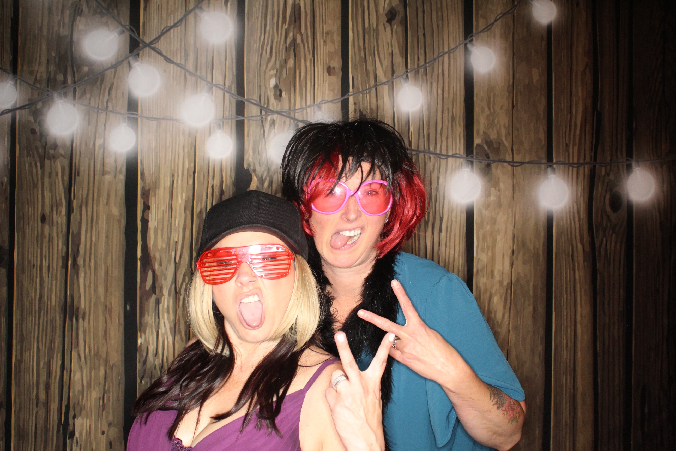 Staci and Matt's Wedding | View more photos from the event at gallery.photoboothbillings.com/u/PhotoBoothBillings/Staci-and-Matts-Wedding