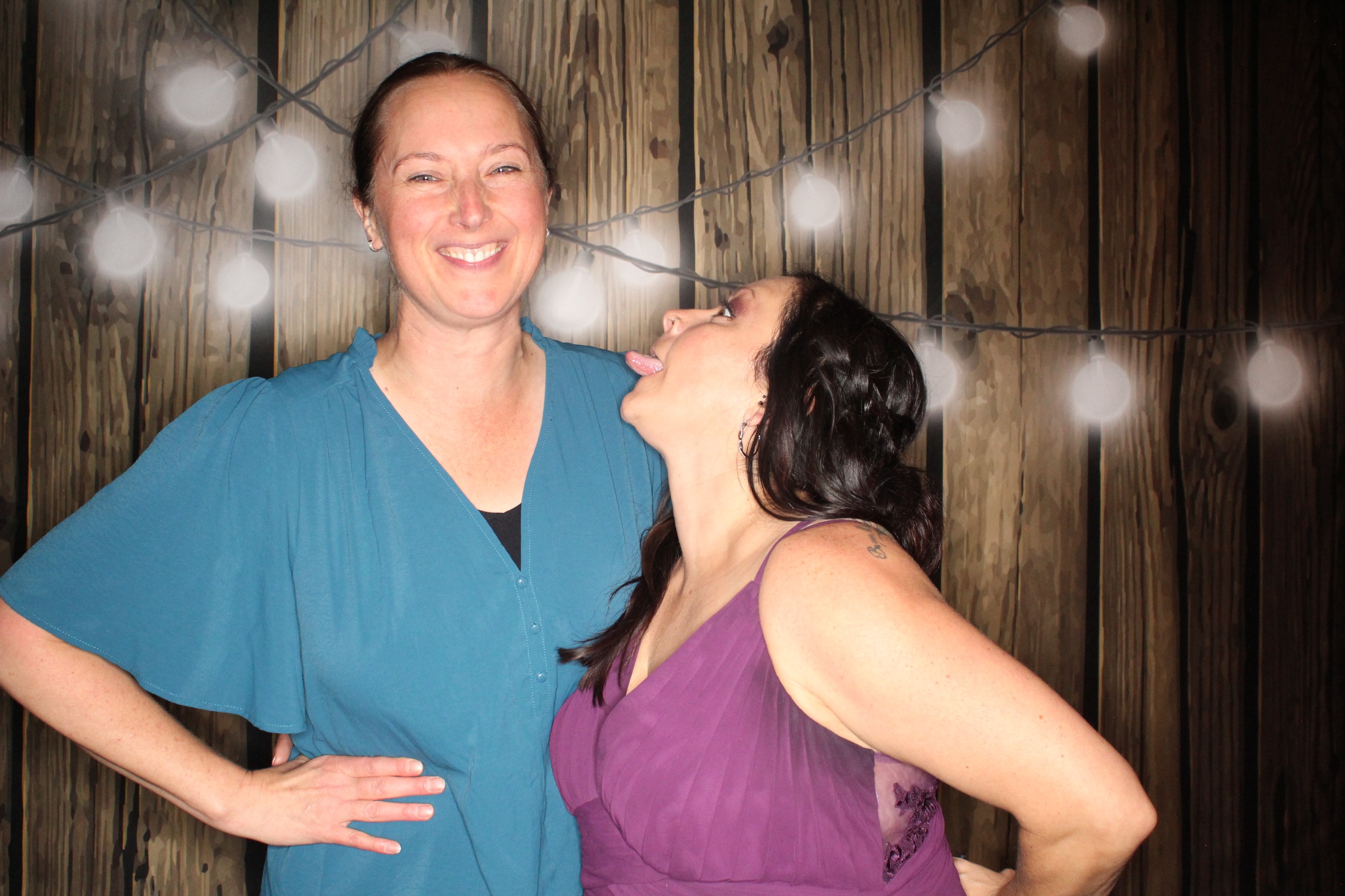 Staci and Matt's Wedding | View more photos from the event at gallery.photoboothbillings.com/u/PhotoBoothBillings/Staci-and-Matts-Wedding