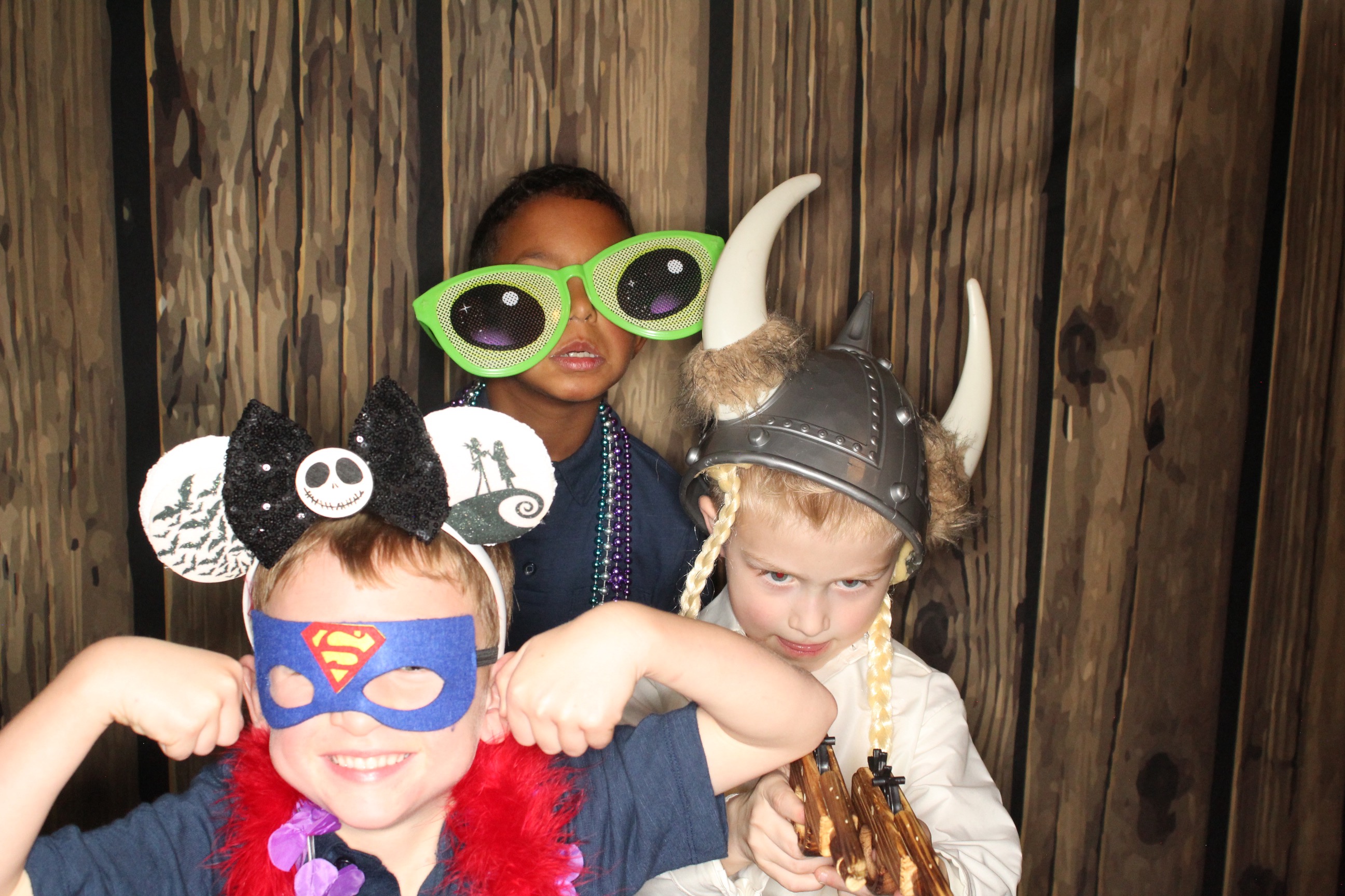 Staci and Matt's Wedding | View more photos from the event at gallery.photoboothbillings.com/u/PhotoBoothBillings/Staci-and-Matts-Wedding