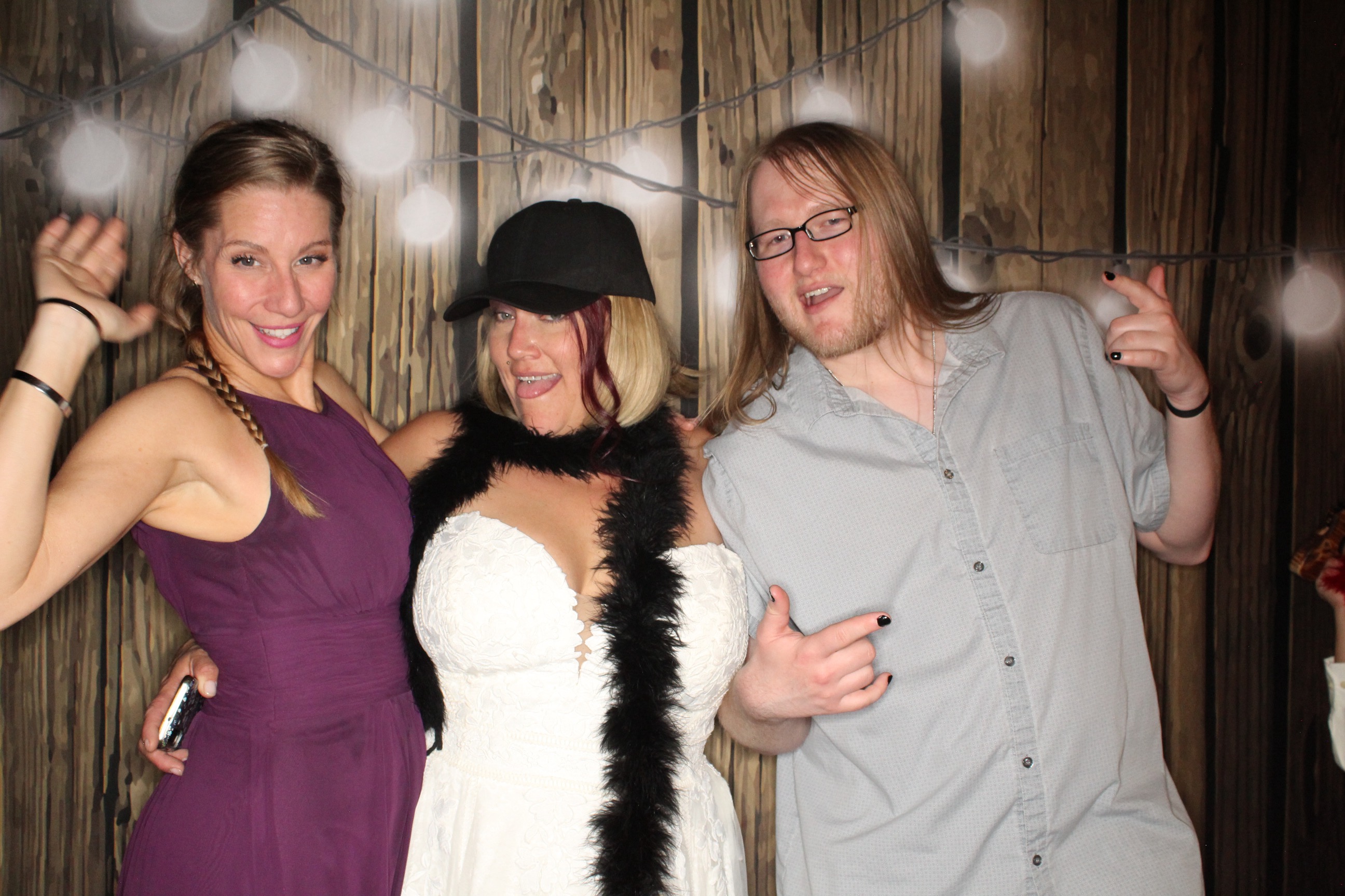 Staci and Matt's Wedding | View more photos from the event at gallery.photoboothbillings.com/u/PhotoBoothBillings/Staci-and-Matts-Wedding