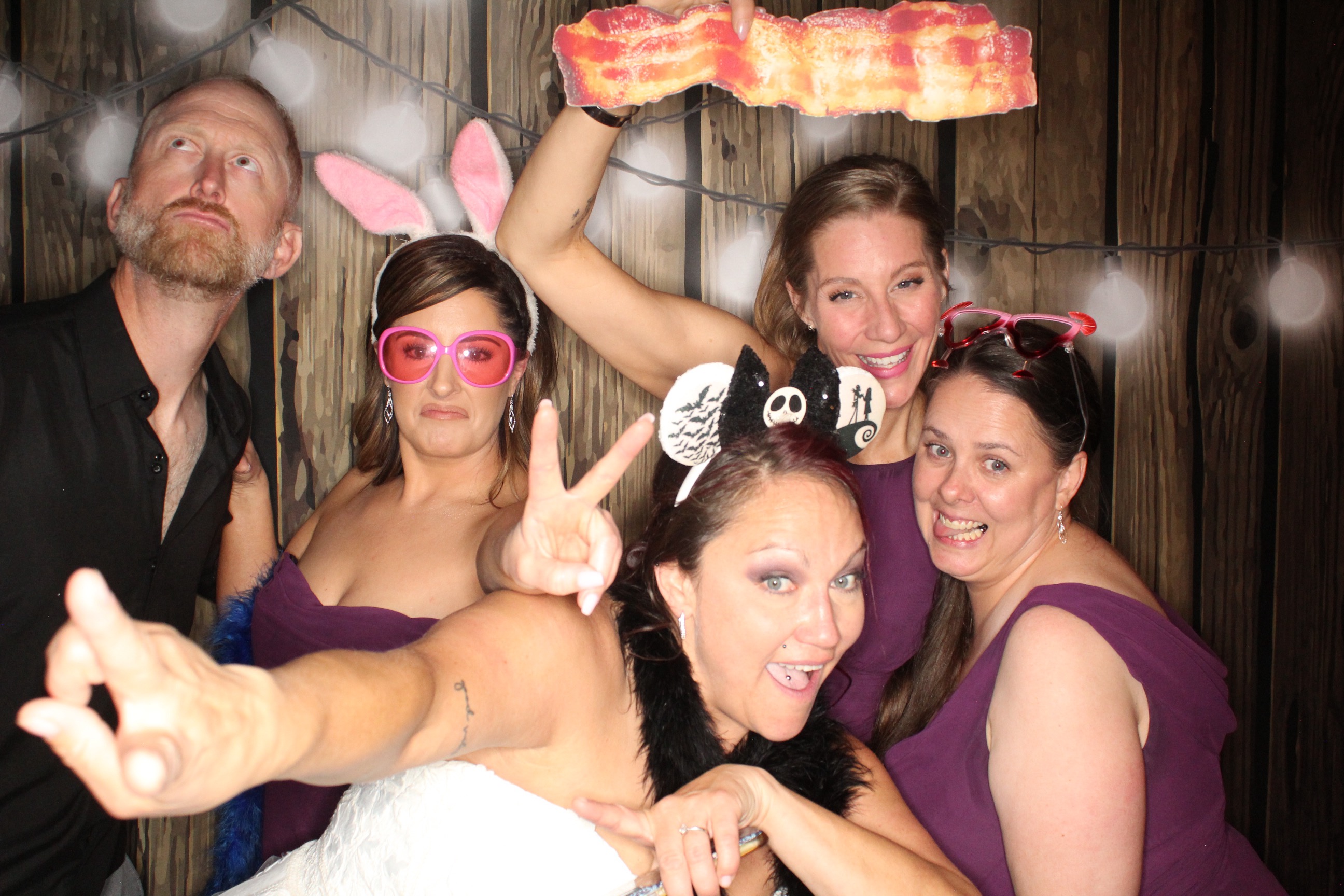 Staci and Matt's Wedding | View more photos from the event at gallery.photoboothbillings.com/u/PhotoBoothBillings/Staci-and-Matts-Wedding