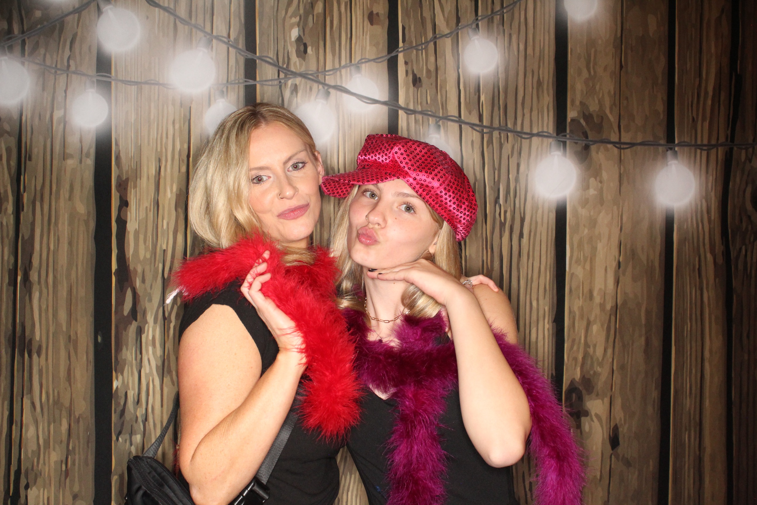 Staci and Matt's Wedding | View more photos from the event at gallery.photoboothbillings.com/u/PhotoBoothBillings/Staci-and-Matts-Wedding