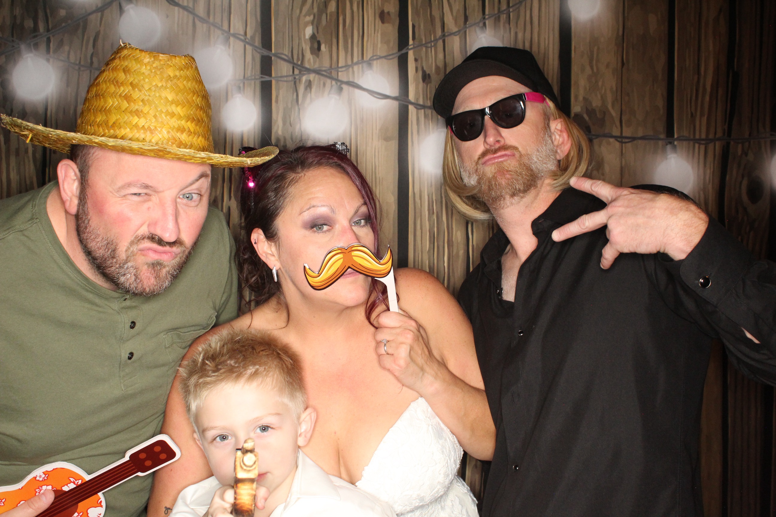 Staci and Matt's Wedding | View more photos from the event at gallery.photoboothbillings.com/u/PhotoBoothBillings/Staci-and-Matts-Wedding