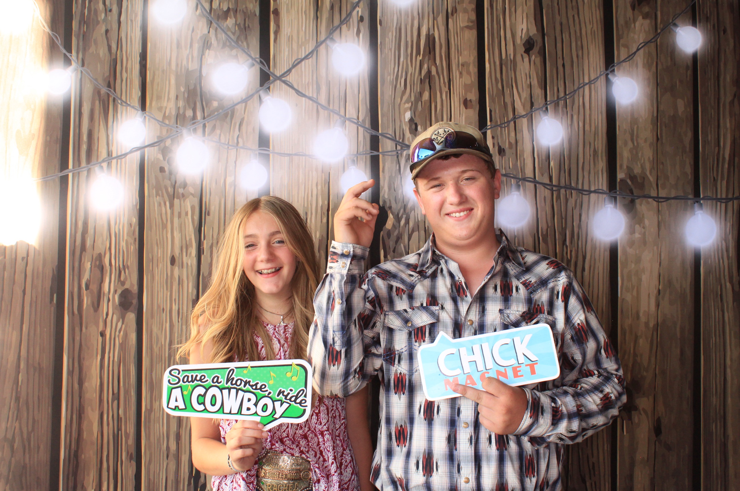 Stephanie and Cameron | View more photos from the event at gallery.photoboothbillings.com/u/PhotoBoothBillings/Stephanie-and-Cameron