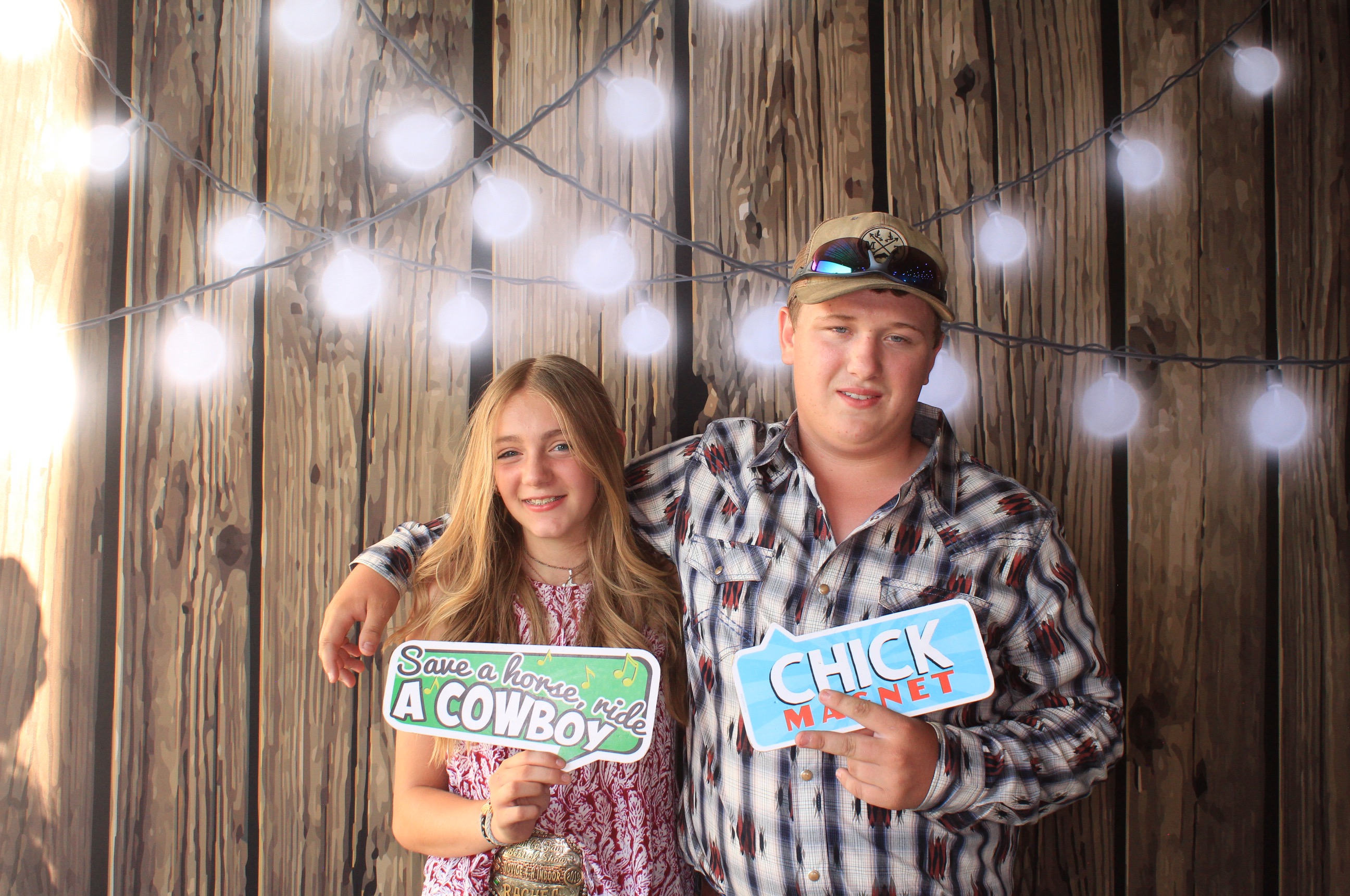 Stephanie and Cameron | View more photos from the event at gallery.photoboothbillings.com/u/PhotoBoothBillings/Stephanie-and-Cameron