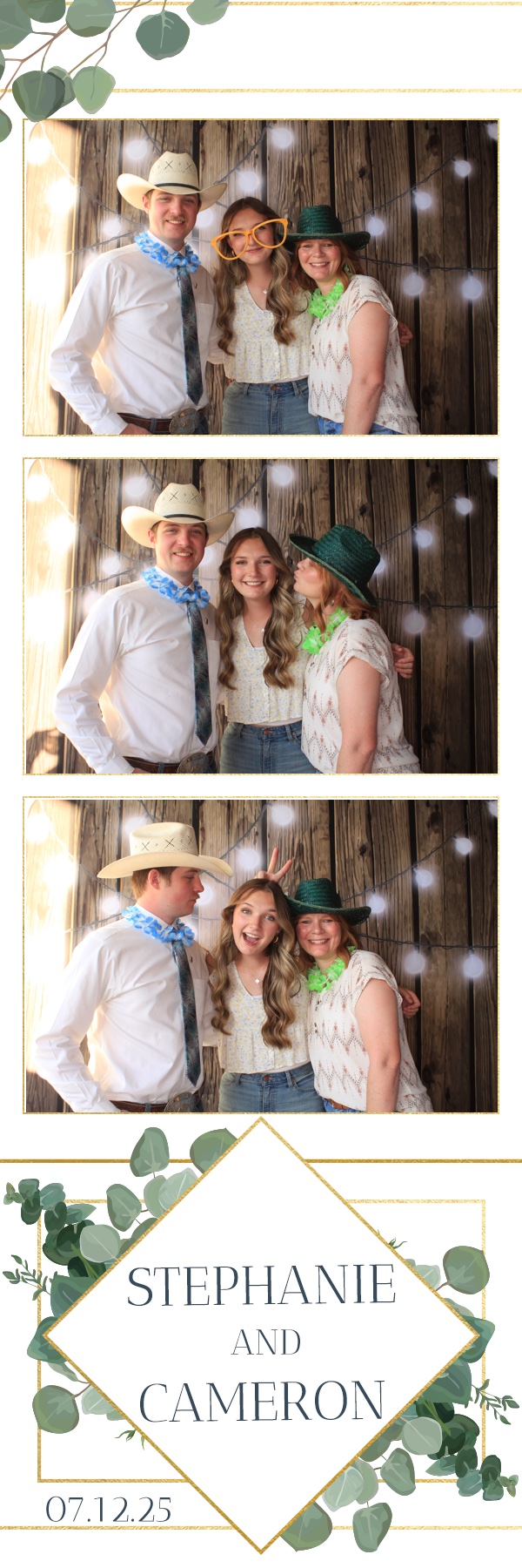 Stephanie and Cameron | View more photos from the event at gallery.photoboothbillings.com/u/PhotoBoothBillings/Stephanie-and-Cameron