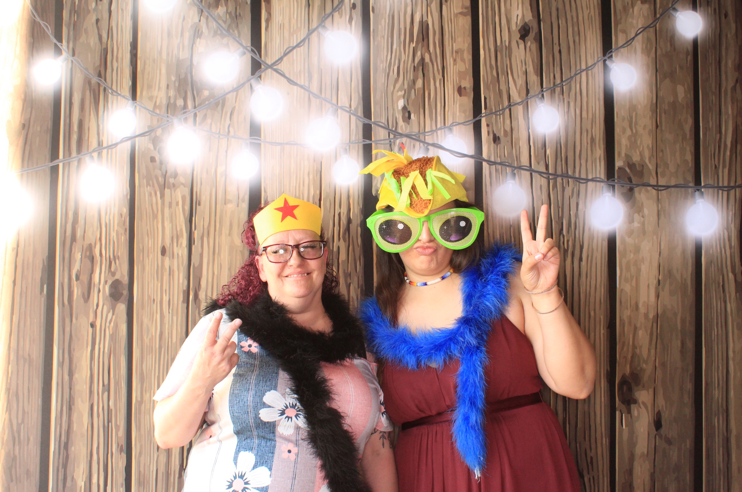 Stephanie and Cameron | View more photos from the event at gallery.photoboothbillings.com/u/PhotoBoothBillings/Stephanie-and-Cameron