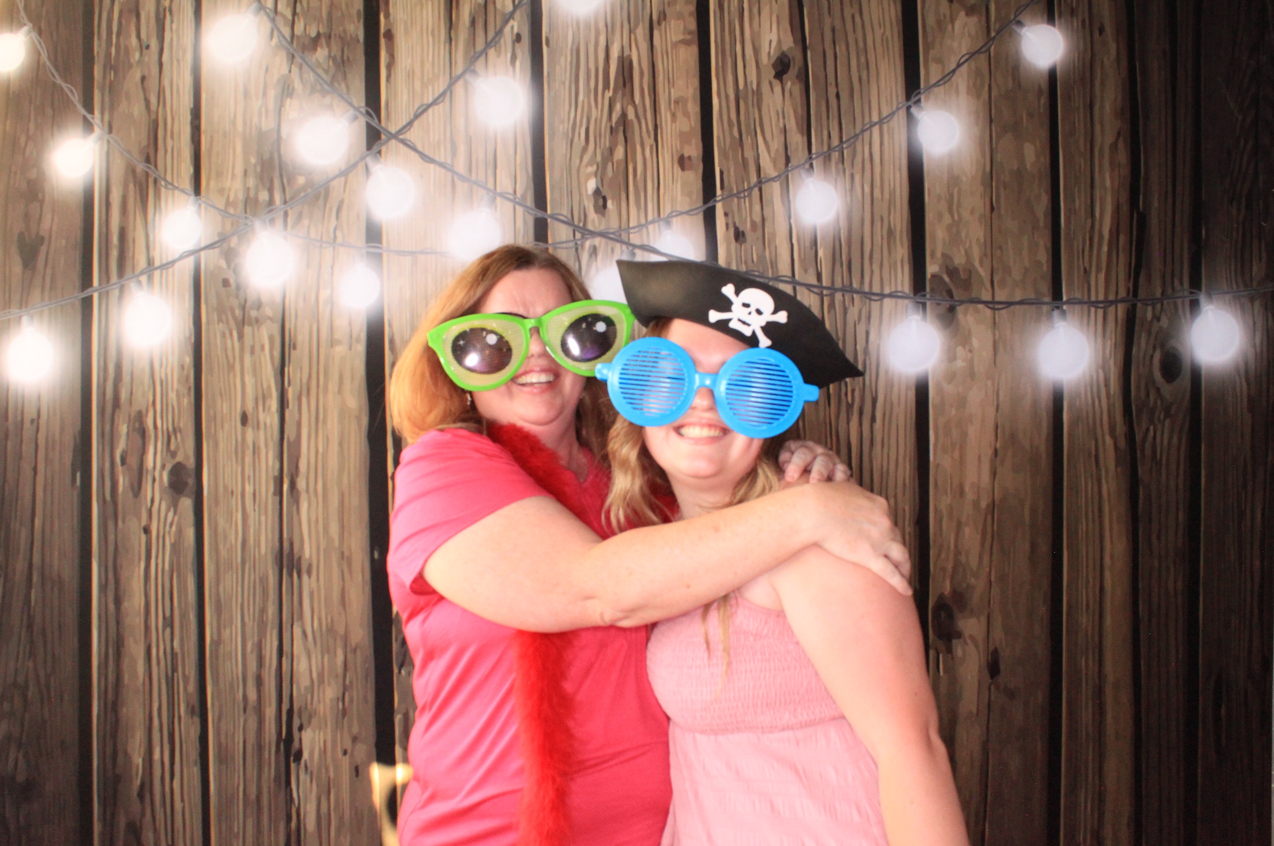 Stephanie and Cameron | View more photos from the event at gallery.photoboothbillings.com/u/PhotoBoothBillings/Stephanie-and-Cameron