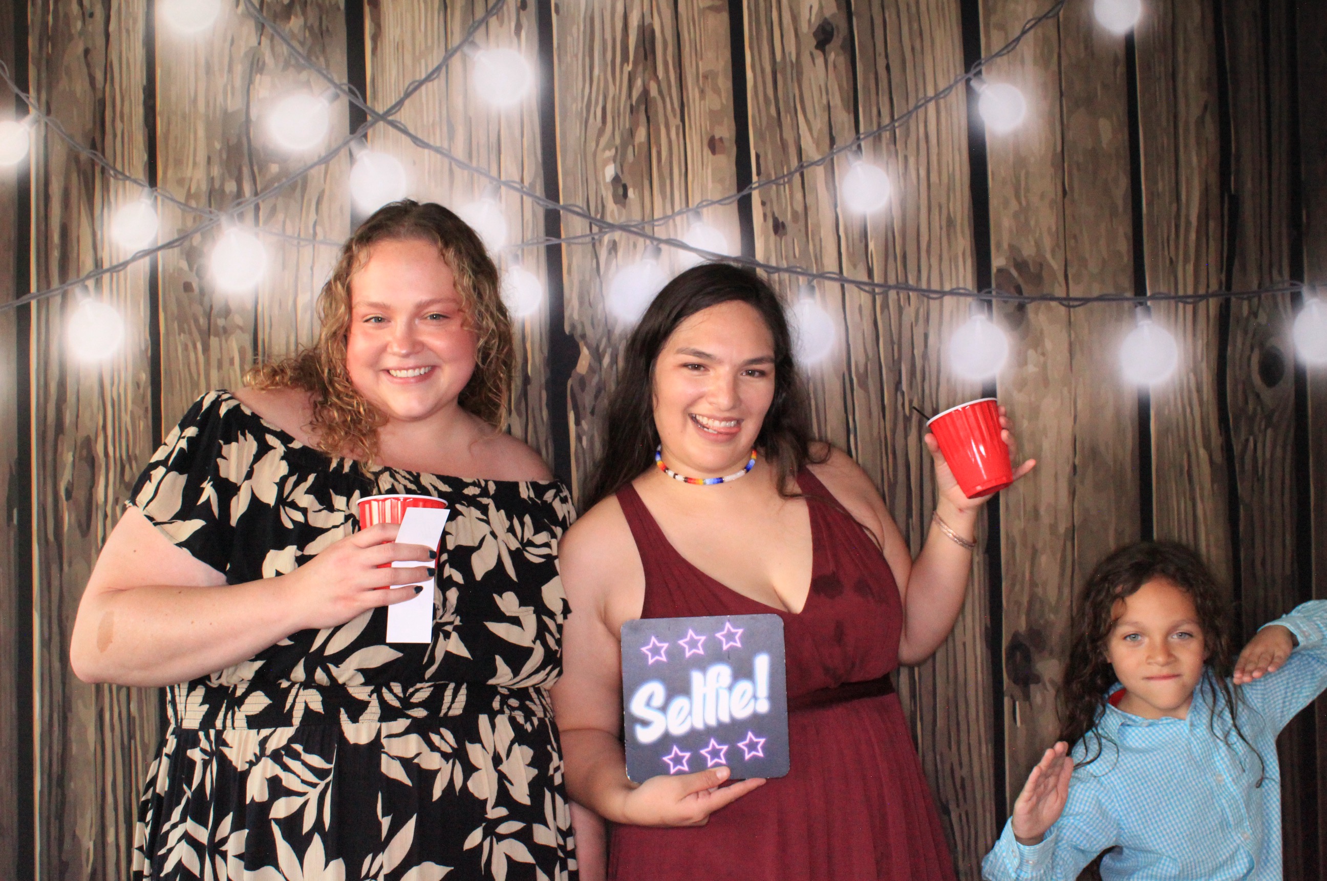 Stephanie and Cameron | View more photos from the event at gallery.photoboothbillings.com/u/PhotoBoothBillings/Stephanie-and-Cameron