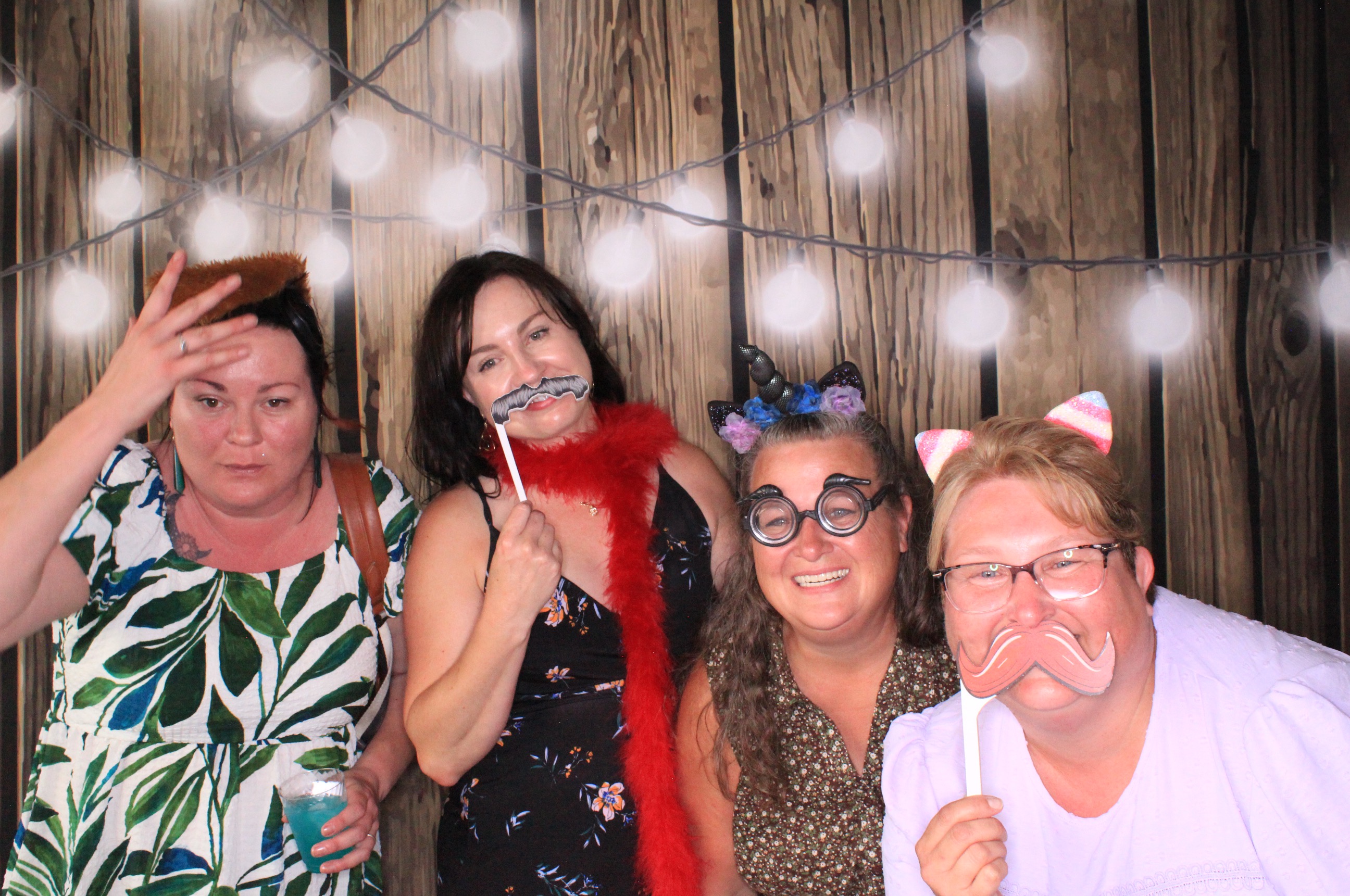 Stephanie and Cameron | View more photos from the event at gallery.photoboothbillings.com/u/PhotoBoothBillings/Stephanie-and-Cameron