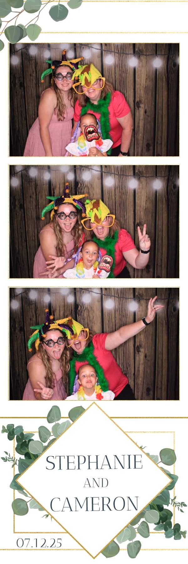 Stephanie and Cameron | View more photos from the event at gallery.photoboothbillings.com/u/PhotoBoothBillings/Stephanie-and-Cameron