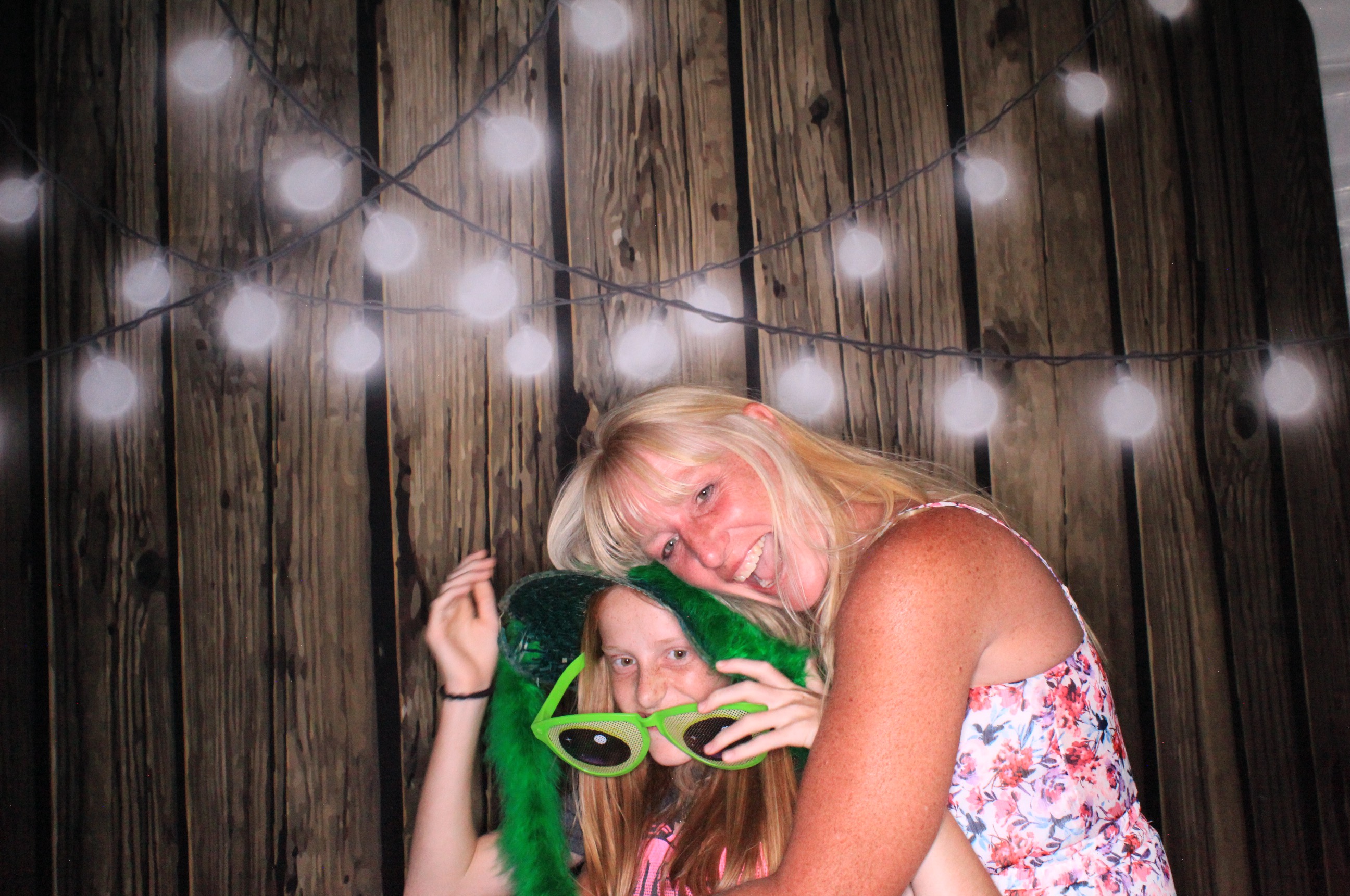 Stephanie and Cameron | View more photos from the event at gallery.photoboothbillings.com/u/PhotoBoothBillings/Stephanie-and-Cameron