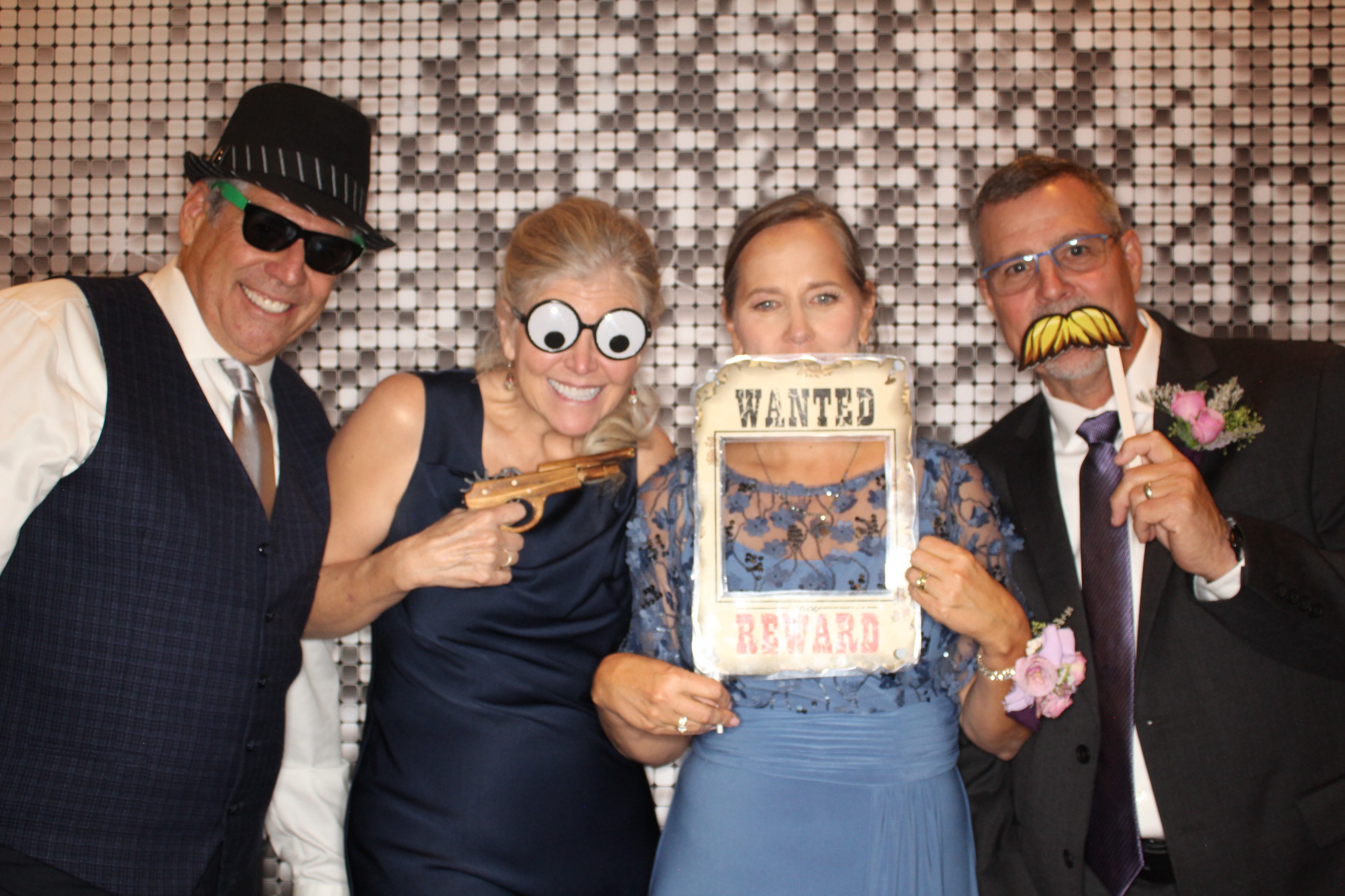 Sydney and Jake's Wedding | View more photos from the event at gallery.photoboothbillings.com/u/PhotoBoothBillings/Sydney-and-Jakes-Wedding