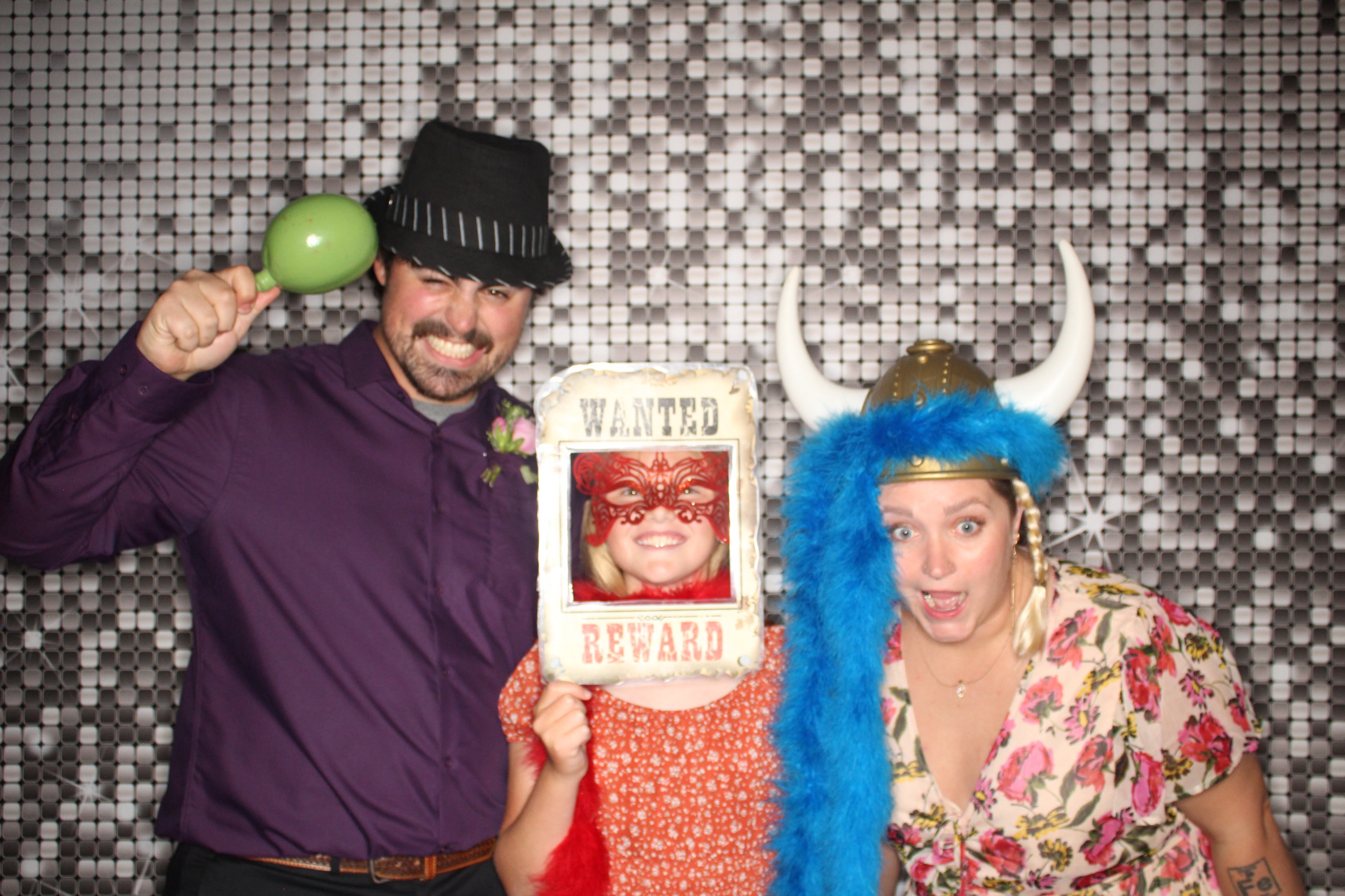 Sydney and Jake's Wedding | View more photos from the event at gallery.photoboothbillings.com/u/PhotoBoothBillings/Sydney-and-Jakes-Wedding