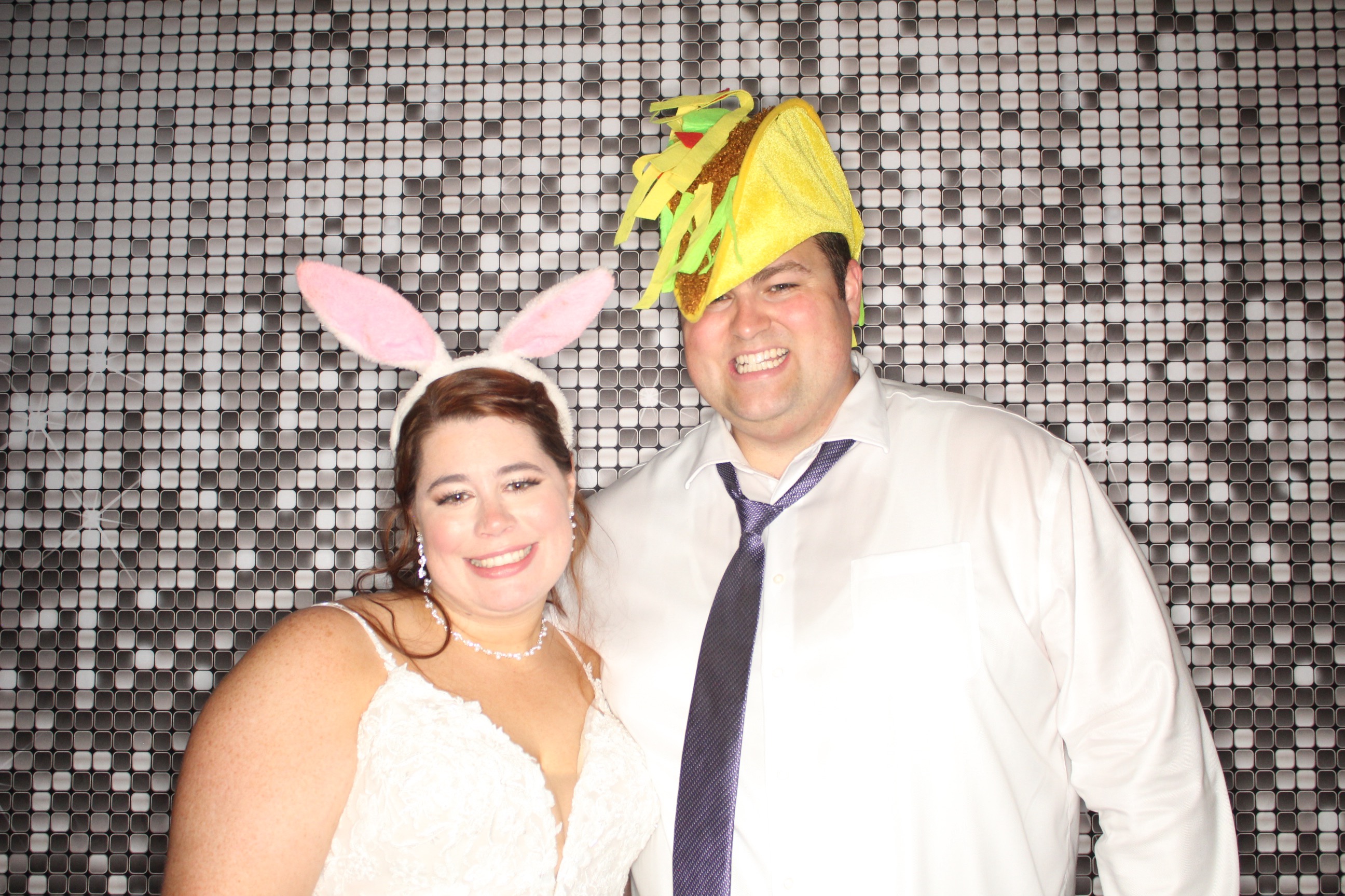 Sydney and Jake's Wedding | View more photos from the event at gallery.photoboothbillings.com/u/PhotoBoothBillings/Sydney-and-Jakes-Wedding