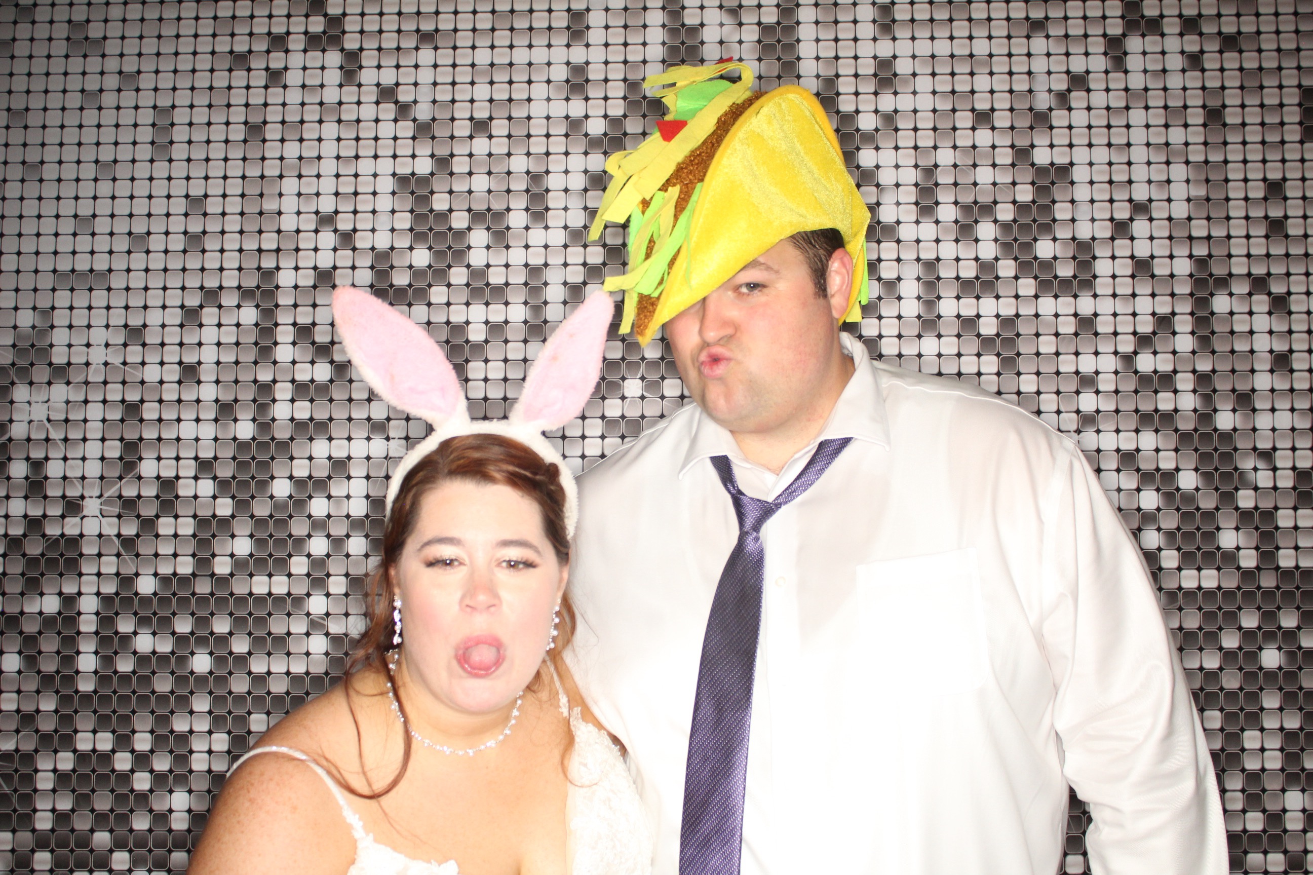 Sydney and Jake's Wedding | View more photos from the event at gallery.photoboothbillings.com/u/PhotoBoothBillings/Sydney-and-Jakes-Wedding