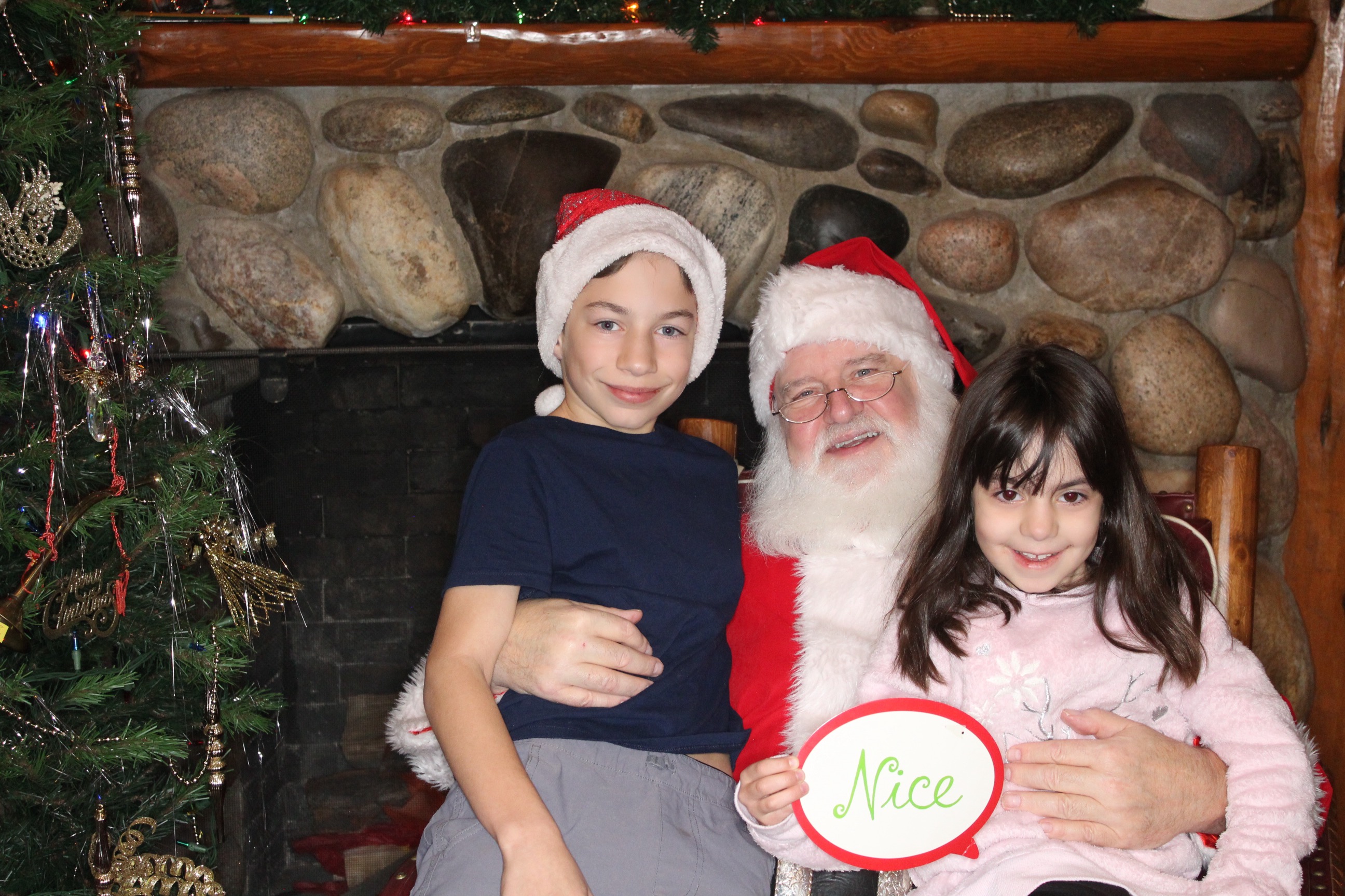 Western Heritage Center Holiday Party | View more photos from the event at gallery.photoboothbillings.com/u/PhotoBoothBillings/Western-Heritage-Center-Holiday-Party