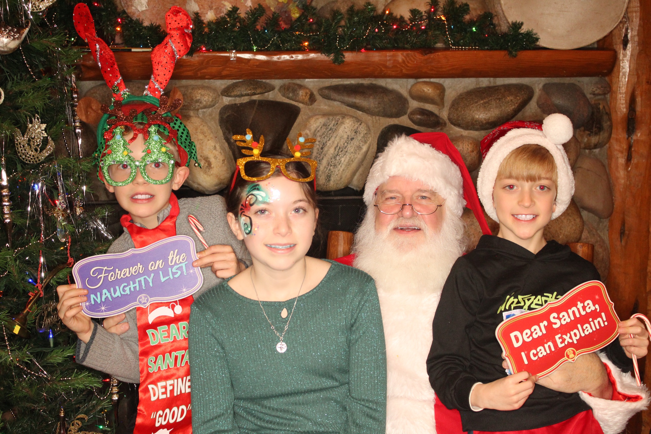 Western Heritage Center Holiday Party | View more photos from the event at gallery.photoboothbillings.com/u/PhotoBoothBillings/Western-Heritage-Center-Holiday-Party