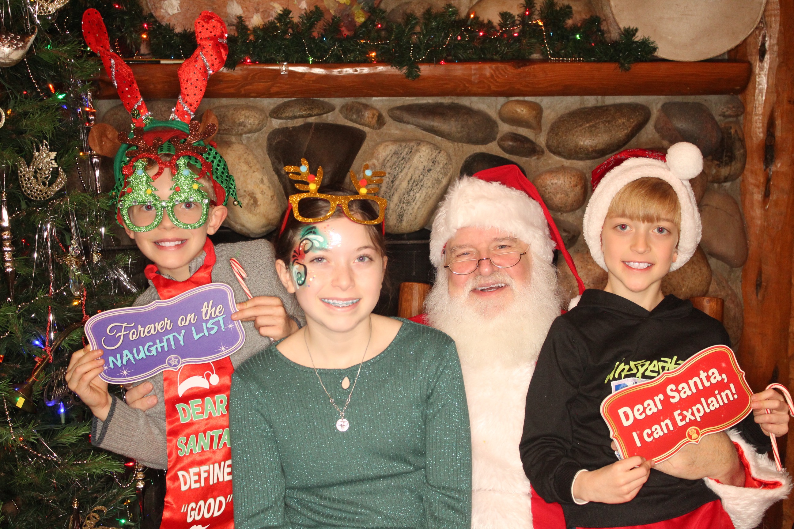 Western Heritage Center Holiday Party | View more photos from the event at gallery.photoboothbillings.com/u/PhotoBoothBillings/Western-Heritage-Center-Holiday-Party