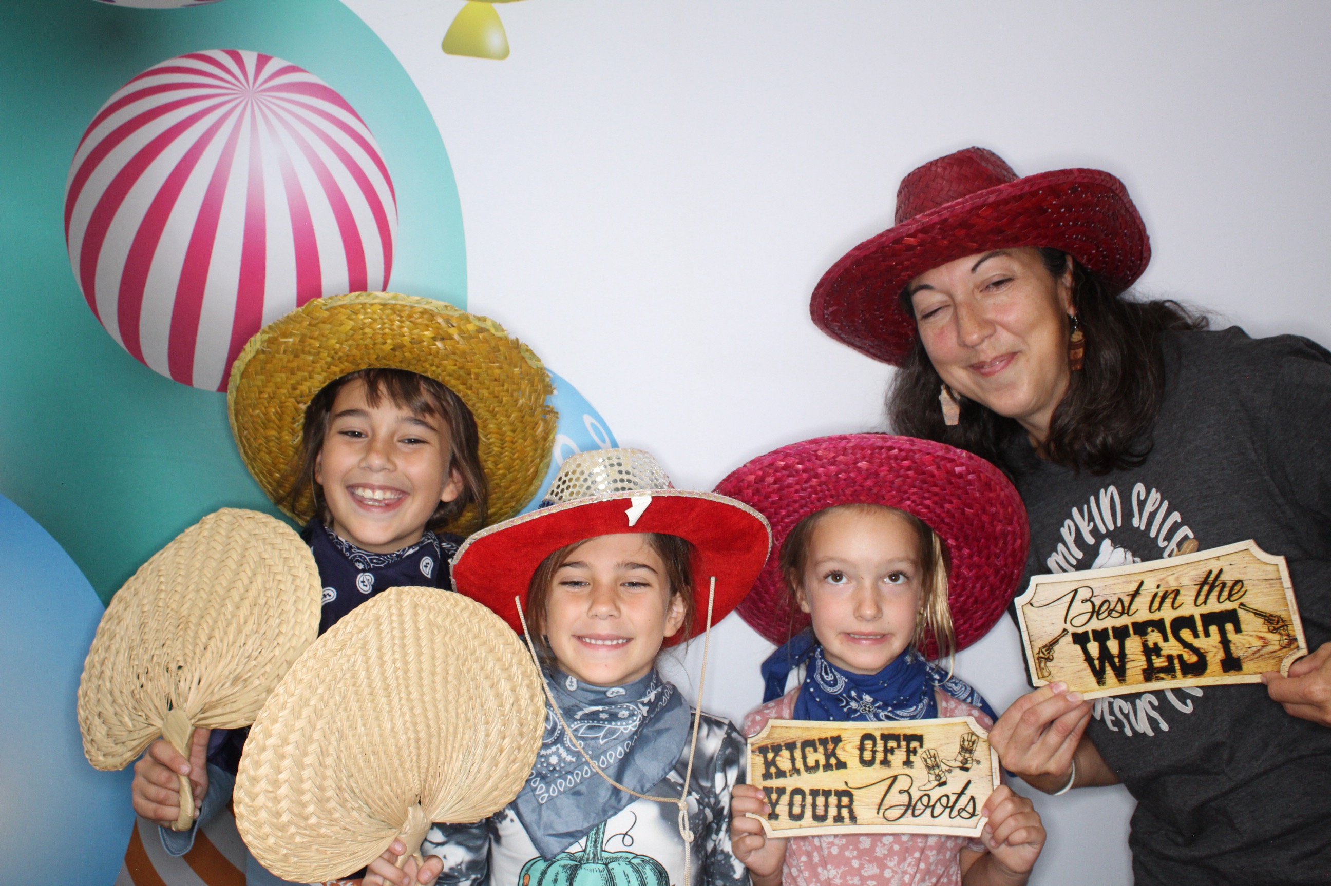 Wise Wonders Birthday | View more photos from the event at gallery.photoboothbillings.com/u/PhotoBoothBillings/Wise-Wonders-Birthday