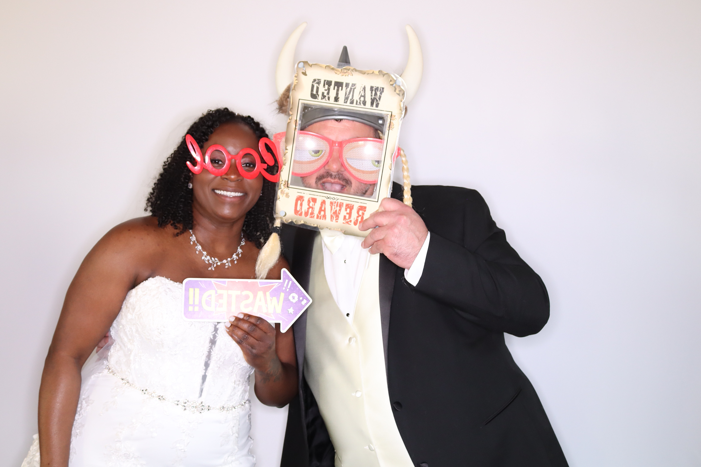 Aurore and Jeano's Wedding | View more photos from the event at gallery.photoboothbillings.com/u/PhotoBoothBillings/Aurore-and-Jeanos-Wedding