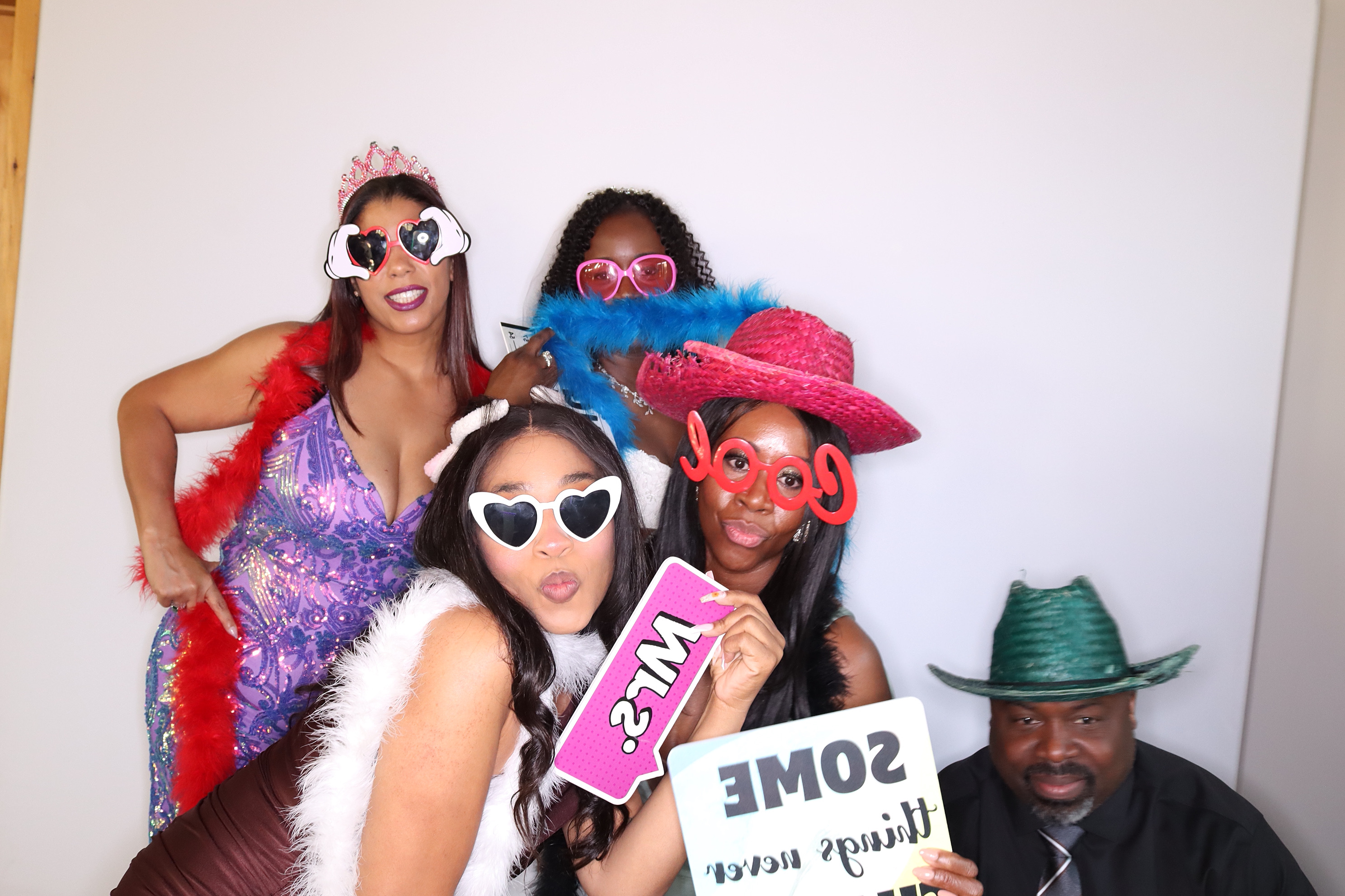 Aurore and Jeano's Wedding | View more photos from the event at gallery.photoboothbillings.com/u/PhotoBoothBillings/Aurore-and-Jeanos-Wedding