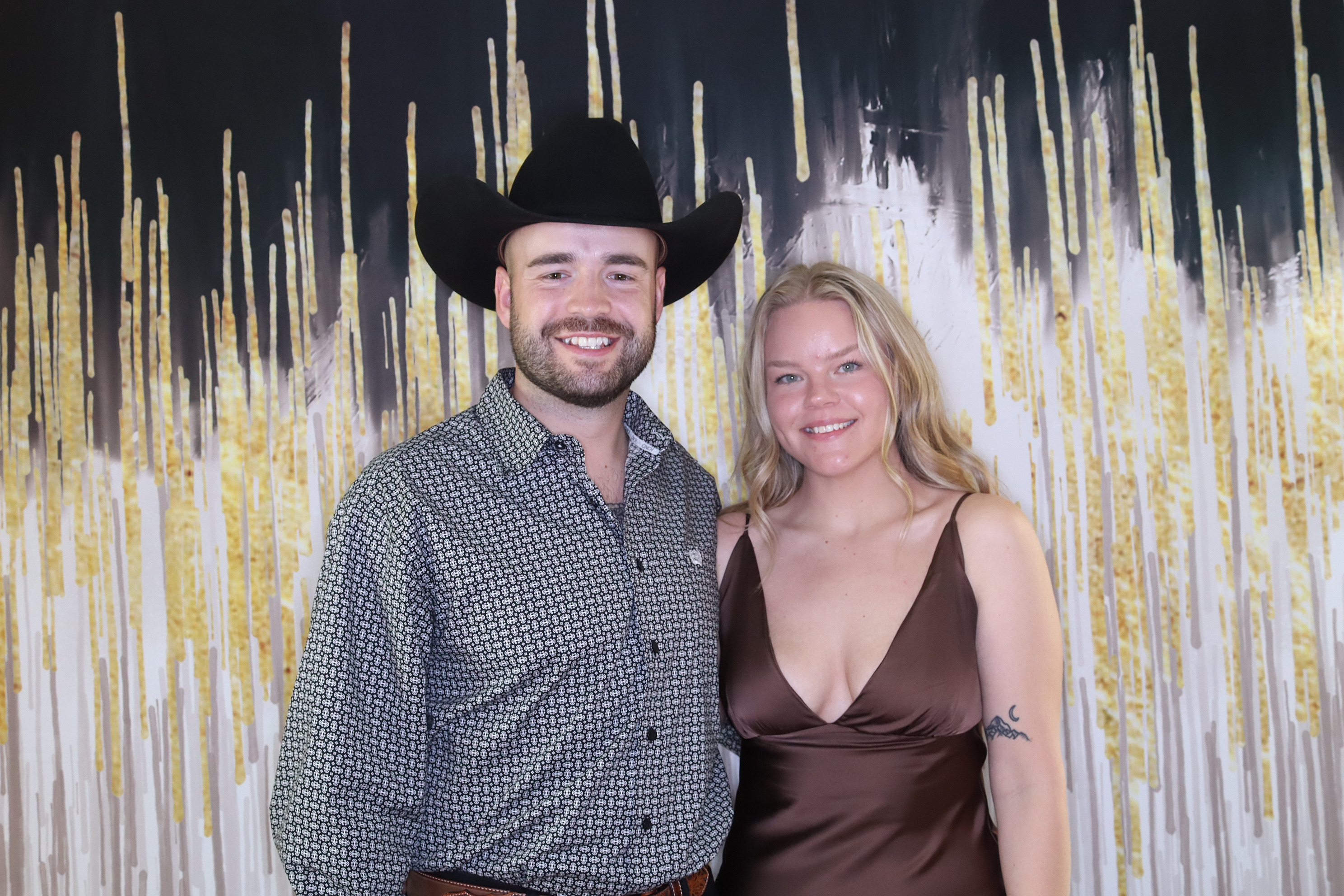 Sam and Shasta | View more photos from the event at gallery.photoboothbillings.com/u/PhotoBoothBillings/Sam-and-Shasta