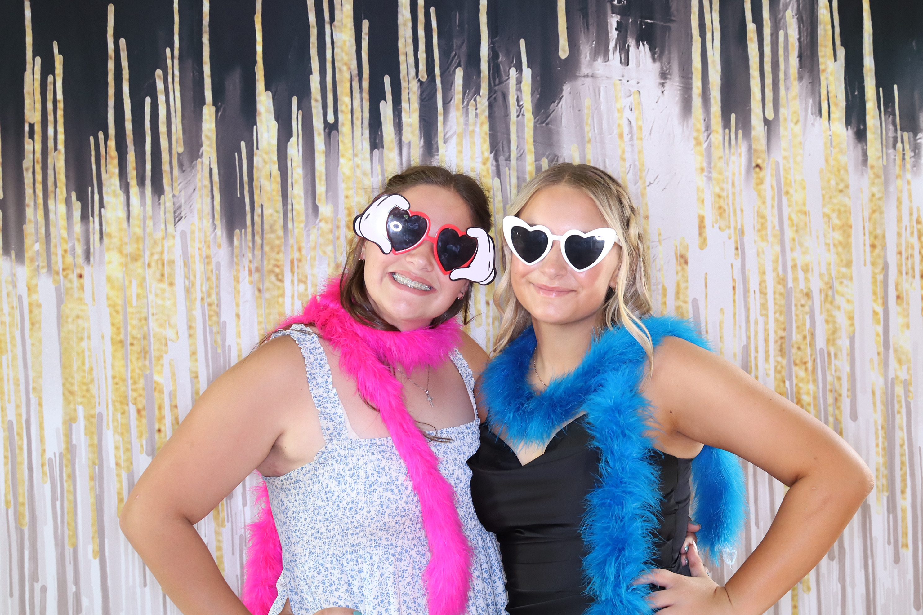 Sam and Shasta | View more photos from the event at gallery.photoboothbillings.com/u/PhotoBoothBillings/Sam-and-Shasta