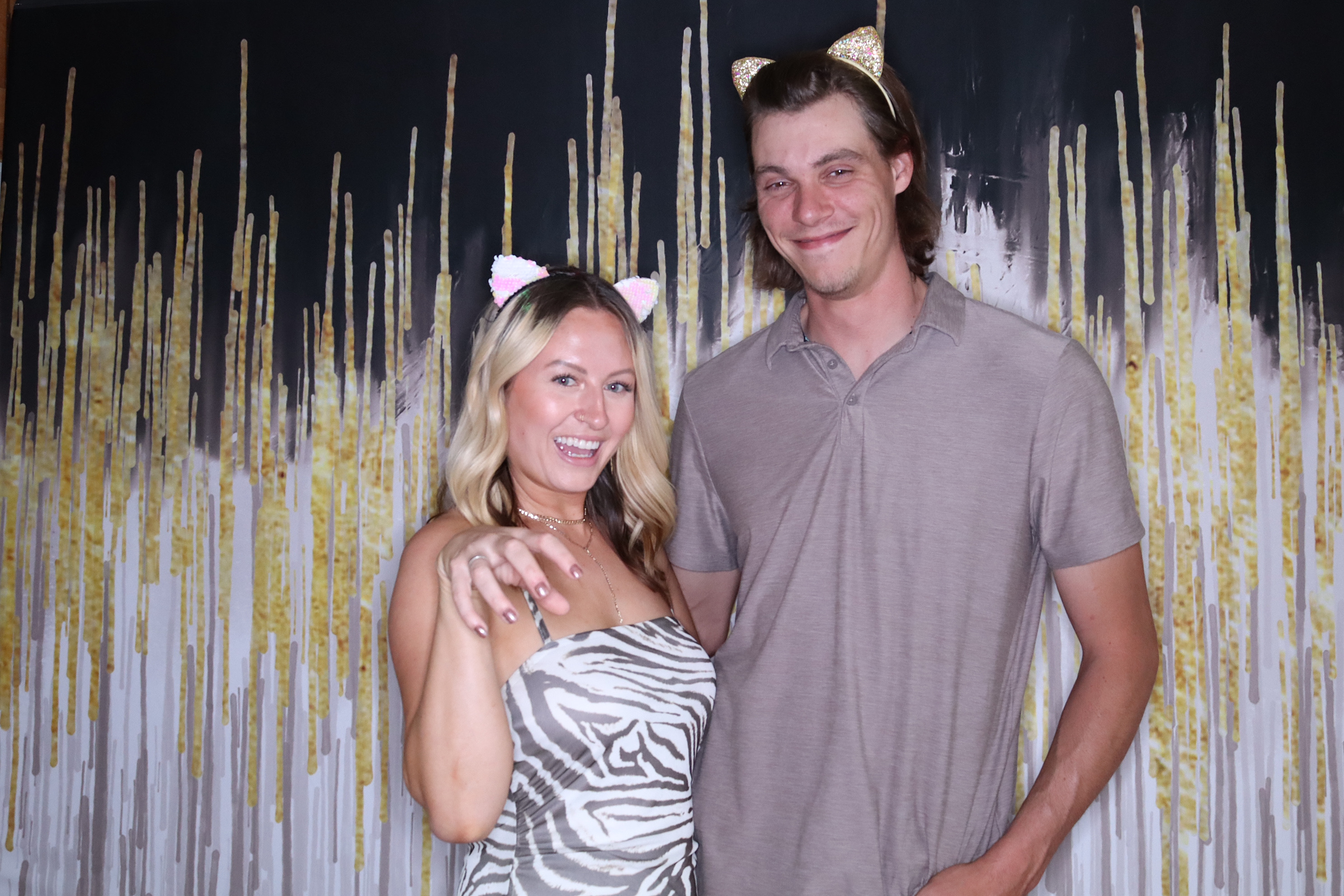 Sam and Shasta | View more photos from the event at gallery.photoboothbillings.com/u/PhotoBoothBillings/Sam-and-Shasta