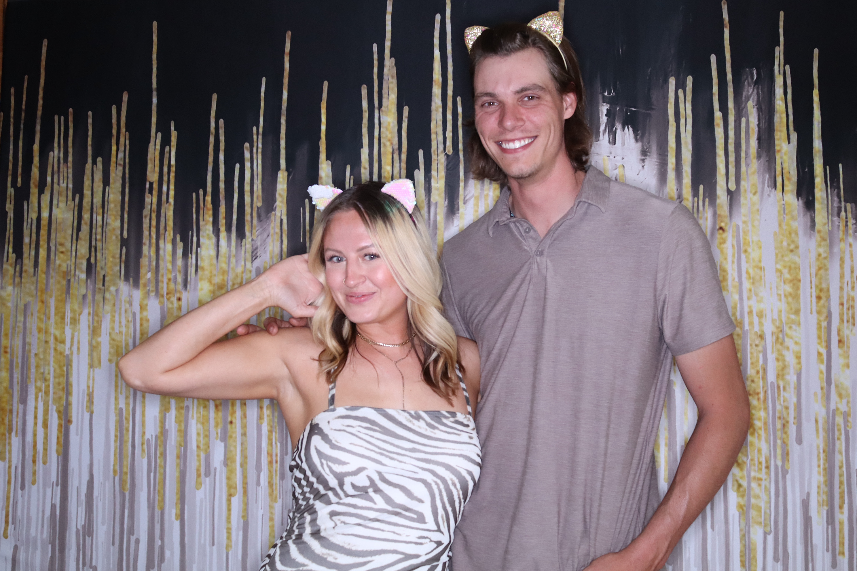 Sam and Shasta | View more photos from the event at gallery.photoboothbillings.com/u/PhotoBoothBillings/Sam-and-Shasta