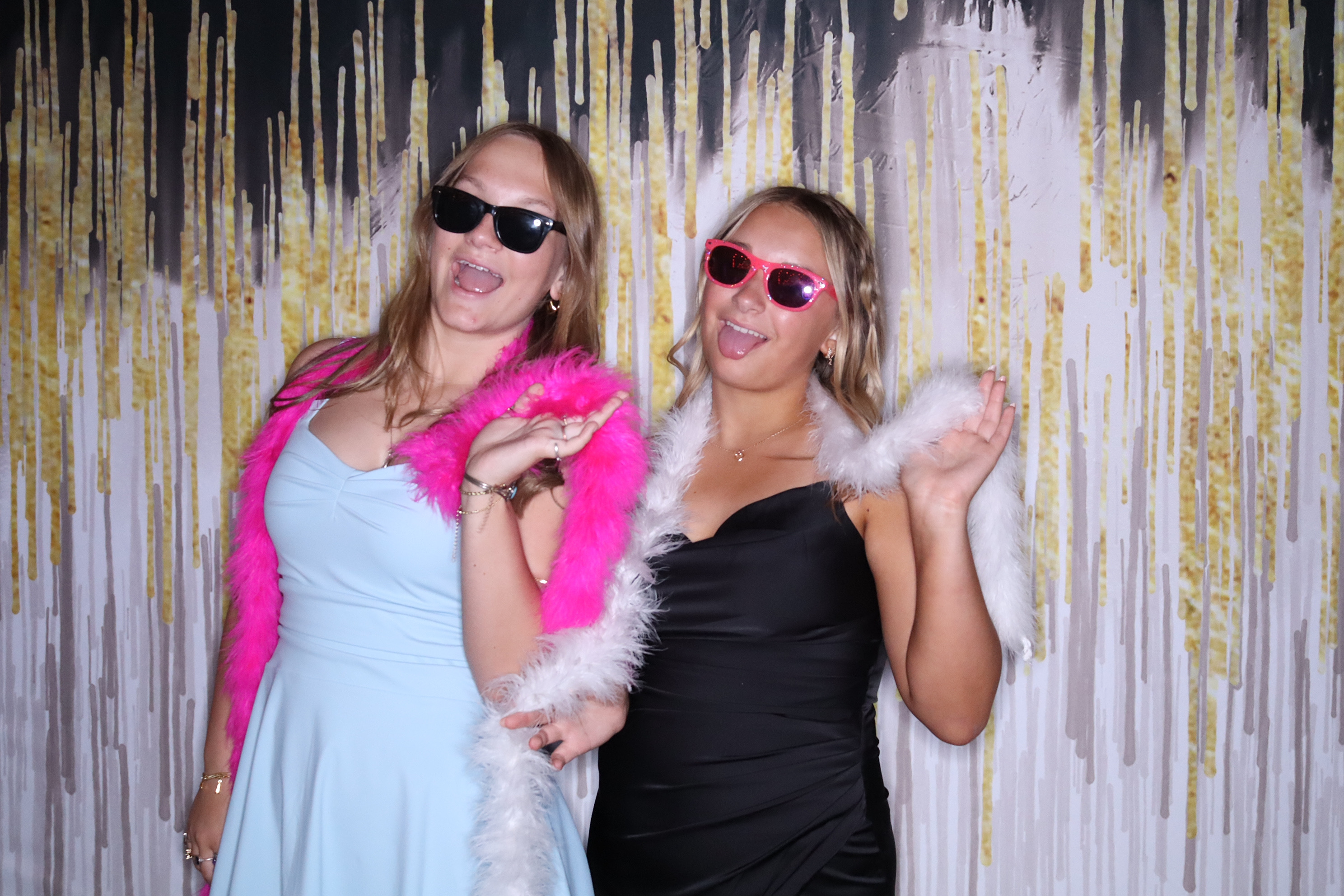 Sam and Shasta | View more photos from the event at gallery.photoboothbillings.com/u/PhotoBoothBillings/Sam-and-Shasta