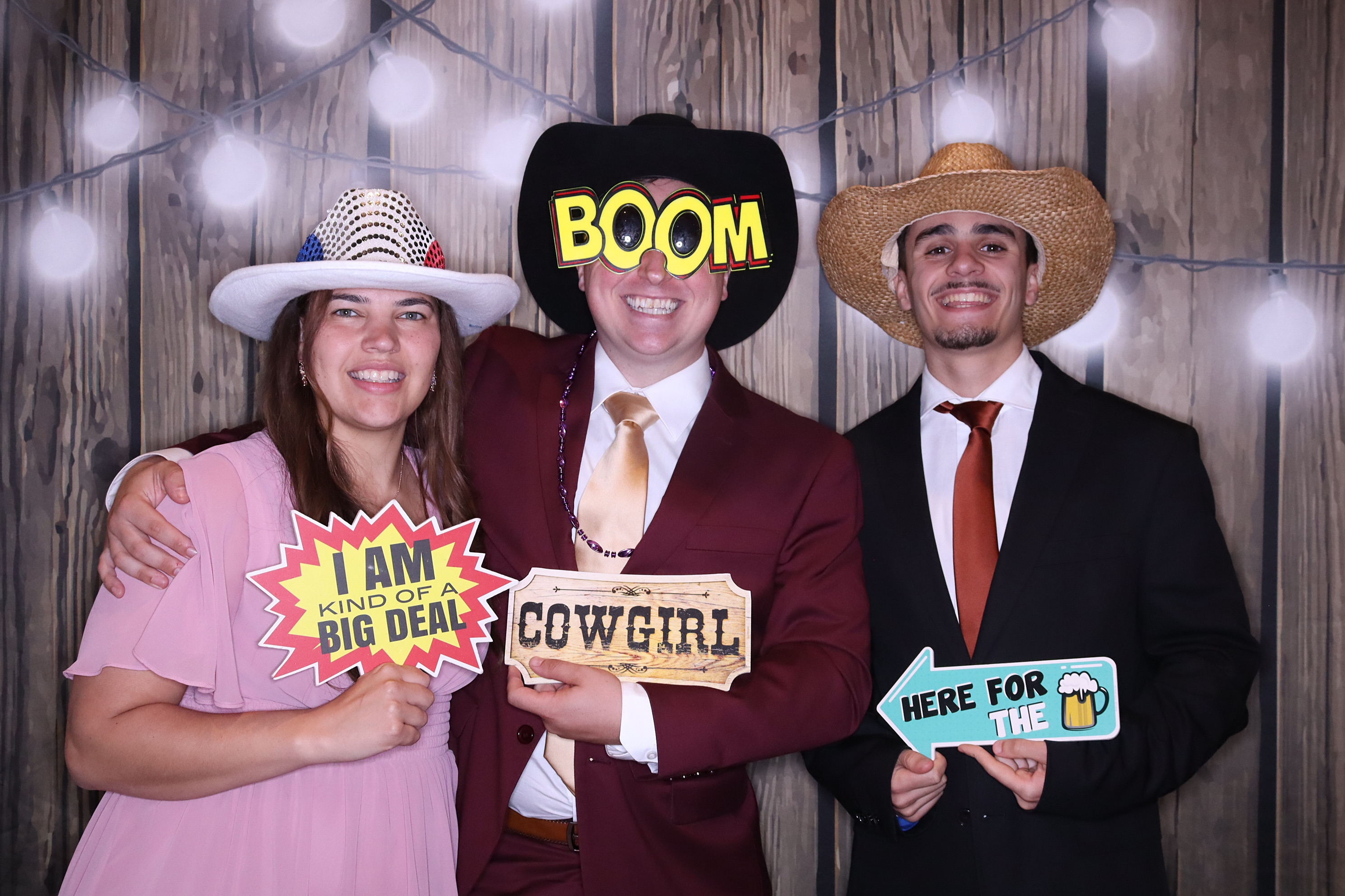 The Schuster Wedding | View more photos from the event at gallery.photoboothbillings.com/u/PhotoBoothBillings/The-Schuster-Wedding
