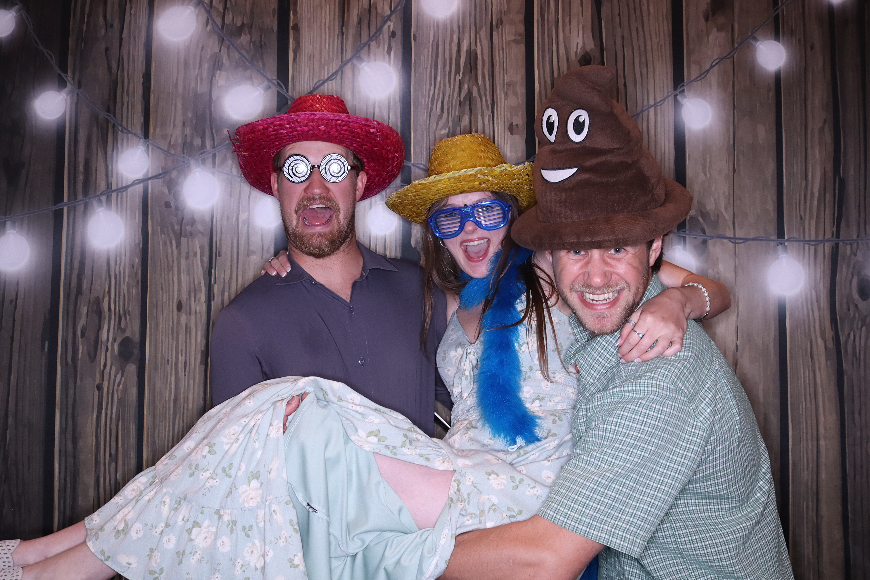 The Schuster Wedding | View more photos from the event at gallery.photoboothbillings.com/u/PhotoBoothBillings/The-Schuster-Wedding