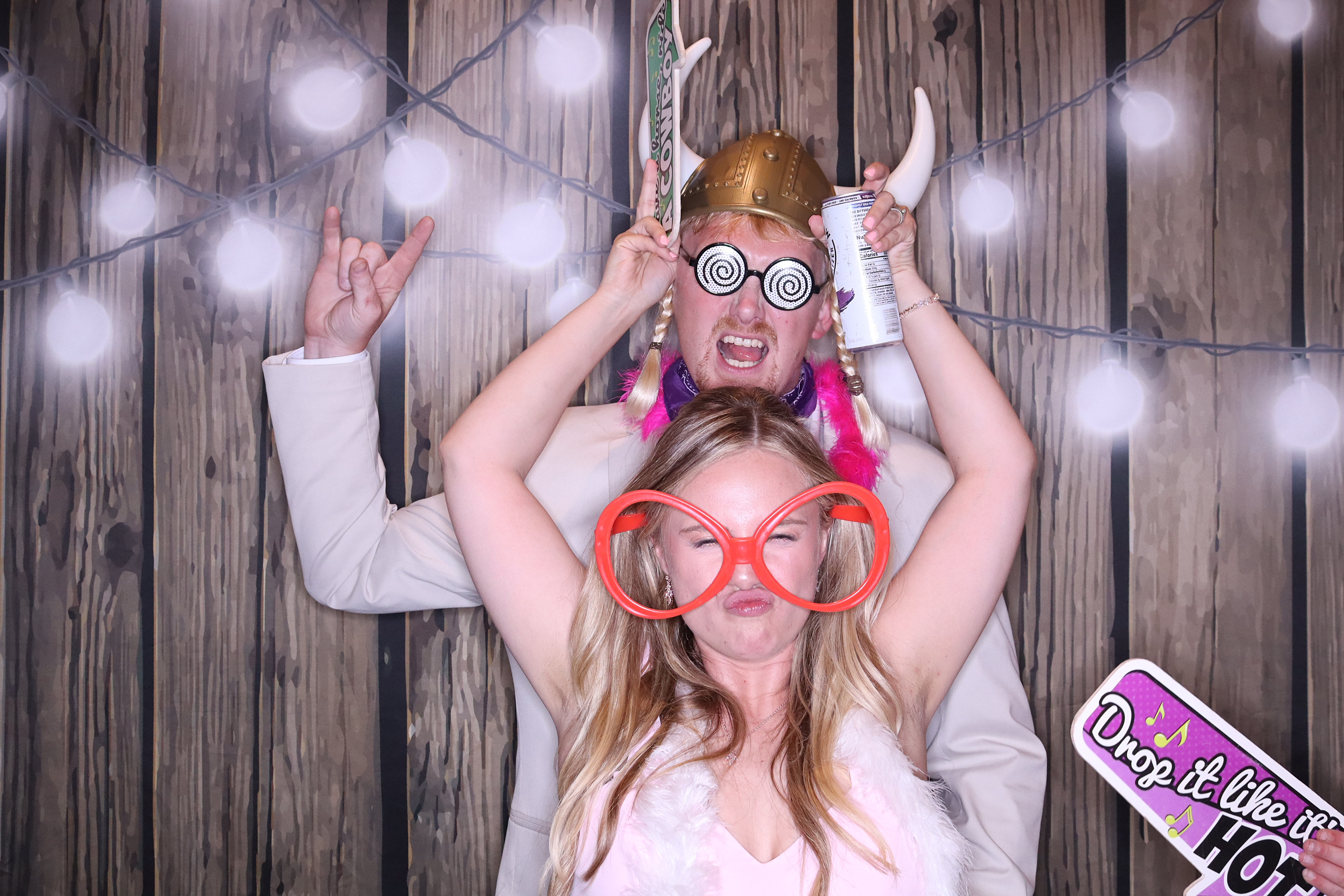 The Schuster Wedding | View more photos from the event at gallery.photoboothbillings.com/u/PhotoBoothBillings/The-Schuster-Wedding