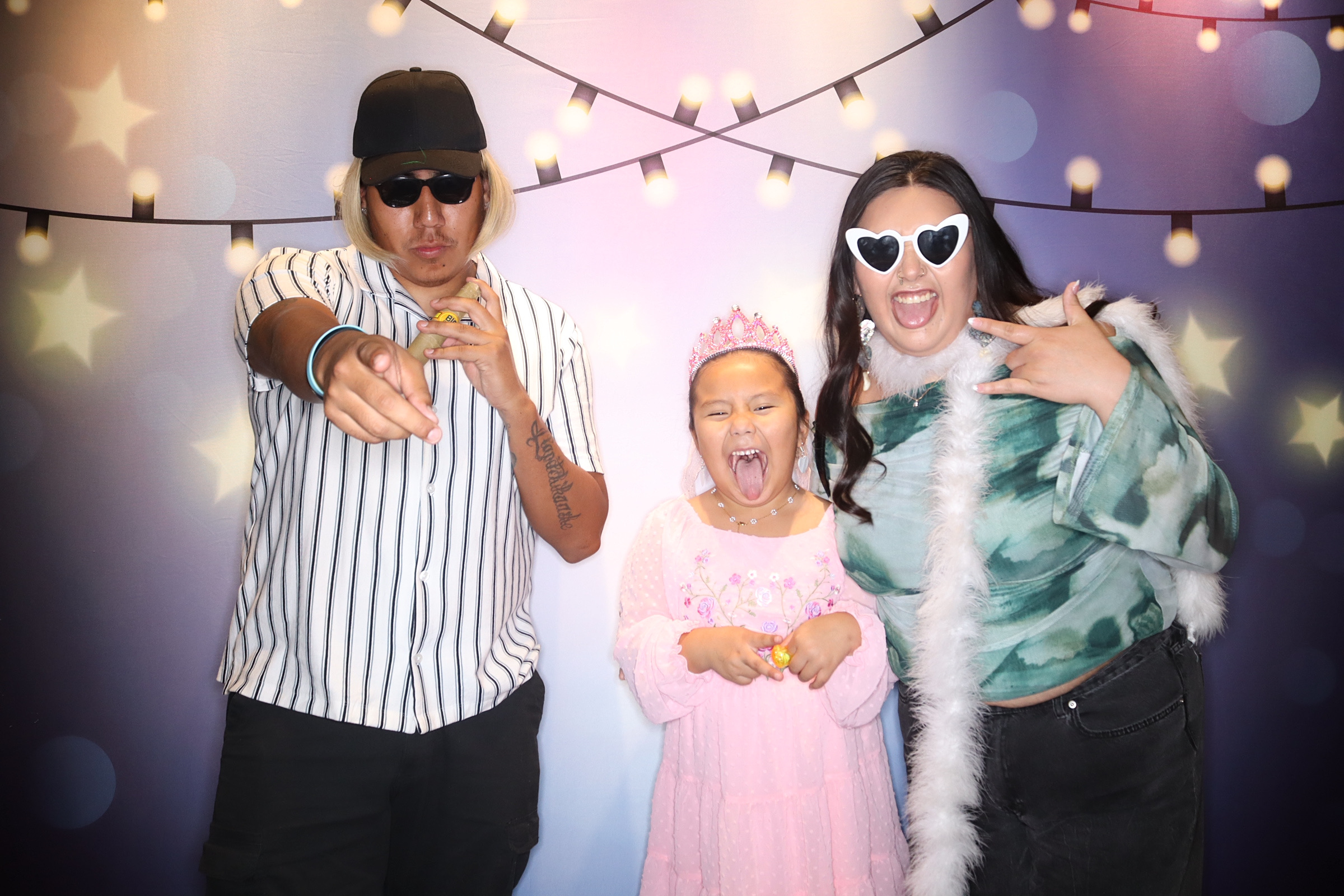 Tia and Gabrial Wedding | View more photos from the event at gallery.photoboothbillings.com/u/PhotoBoothBillings/Tia-and-Gabrial-Wedding