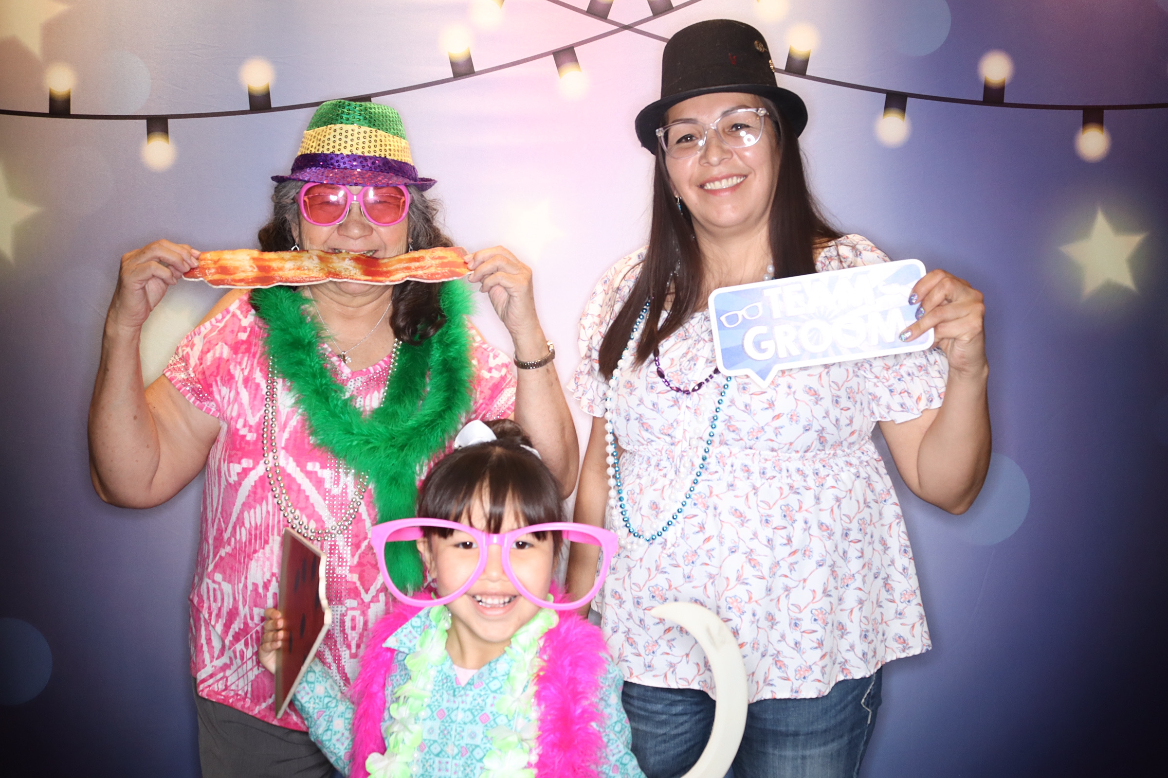 Tia and Gabrial Wedding | View more photos from the event at gallery.photoboothbillings.com/u/PhotoBoothBillings/Tia-and-Gabrial-Wedding