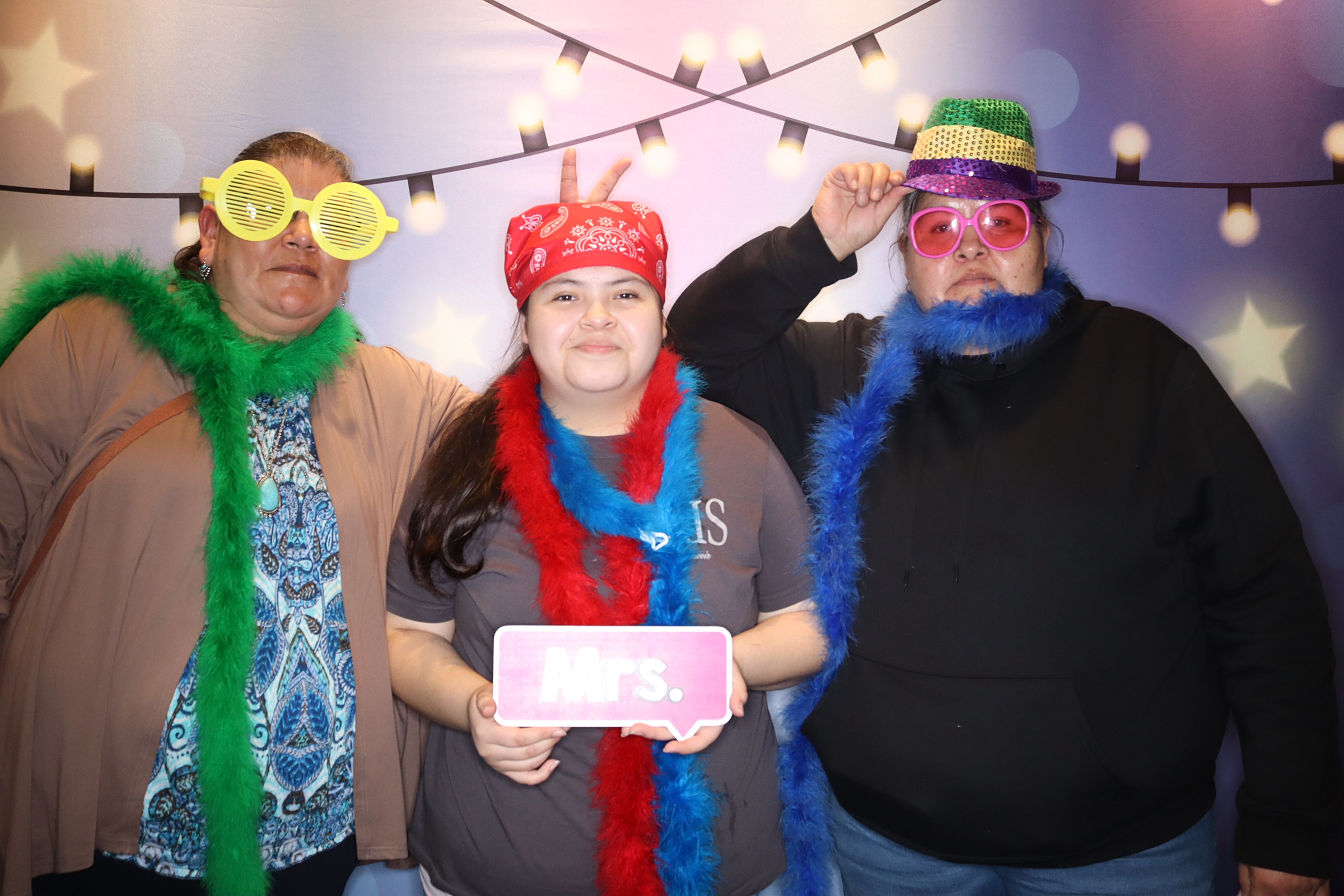 Tia and Gabrial Wedding | View more photos from the event at gallery.photoboothbillings.com/u/PhotoBoothBillings/Tia-and-Gabrial-Wedding