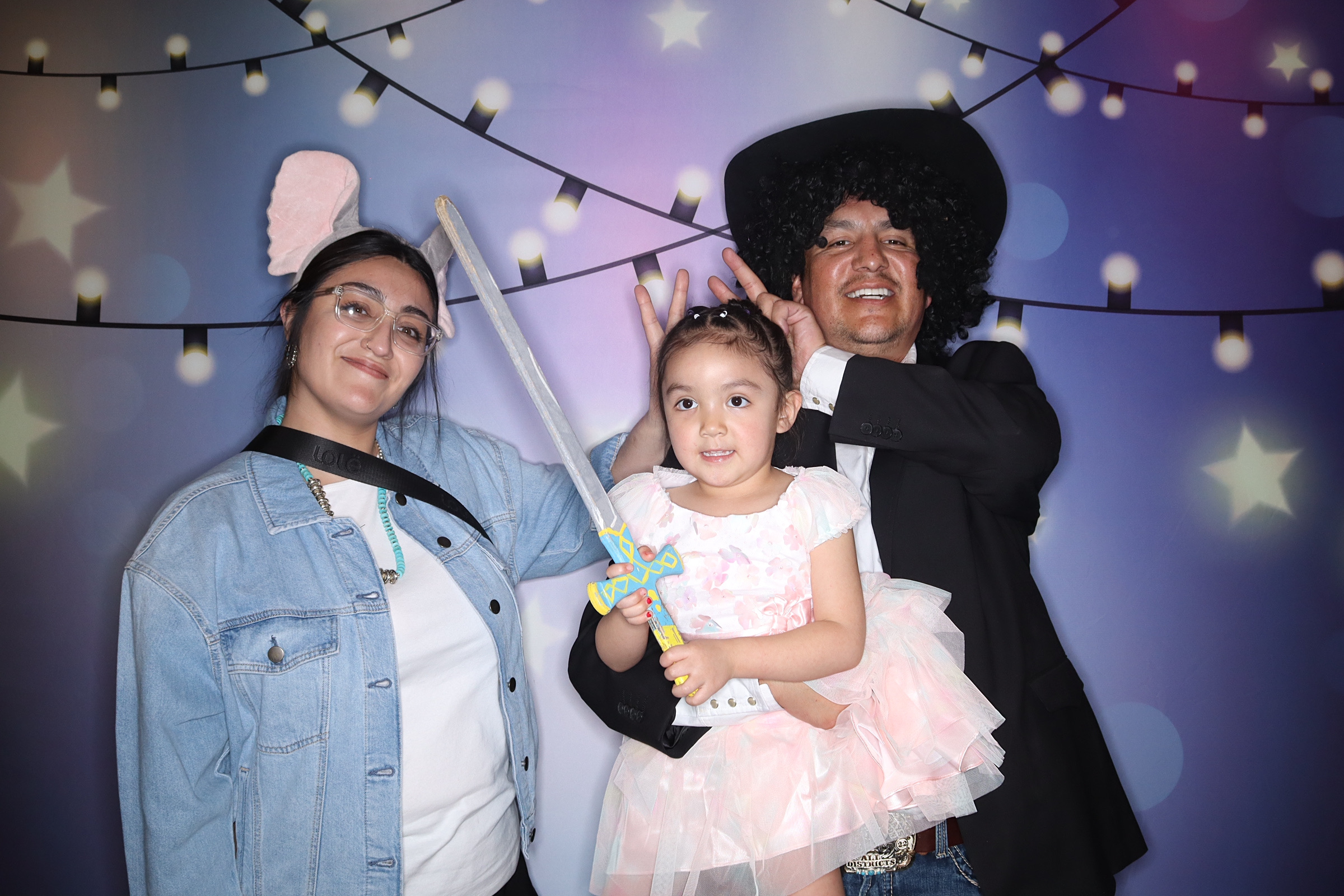 Tia and Gabrial Wedding | View more photos from the event at gallery.photoboothbillings.com/u/PhotoBoothBillings/Tia-and-Gabrial-Wedding