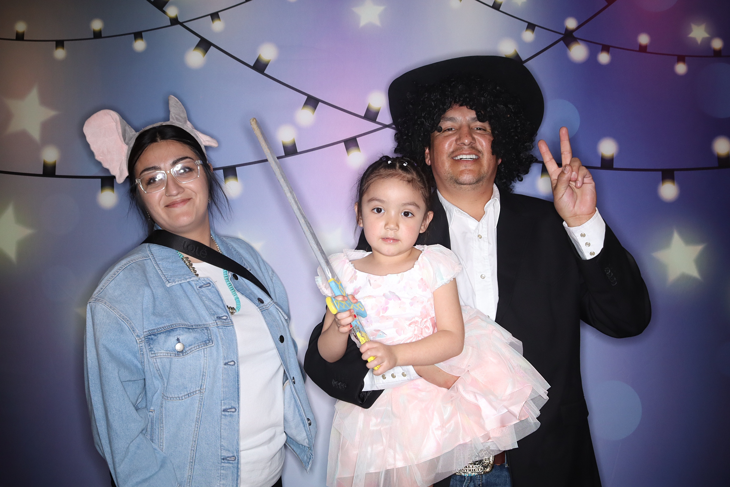 Tia and Gabrial Wedding | View more photos from the event at gallery.photoboothbillings.com/u/PhotoBoothBillings/Tia-and-Gabrial-Wedding