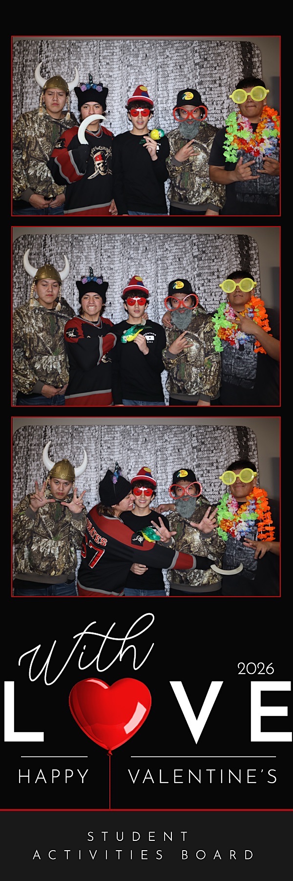 Valentine's Day Party | View more photos from the event at gallery.photoboothbillings.com/u/PhotoBoothBillings/Valentines-Day-Party