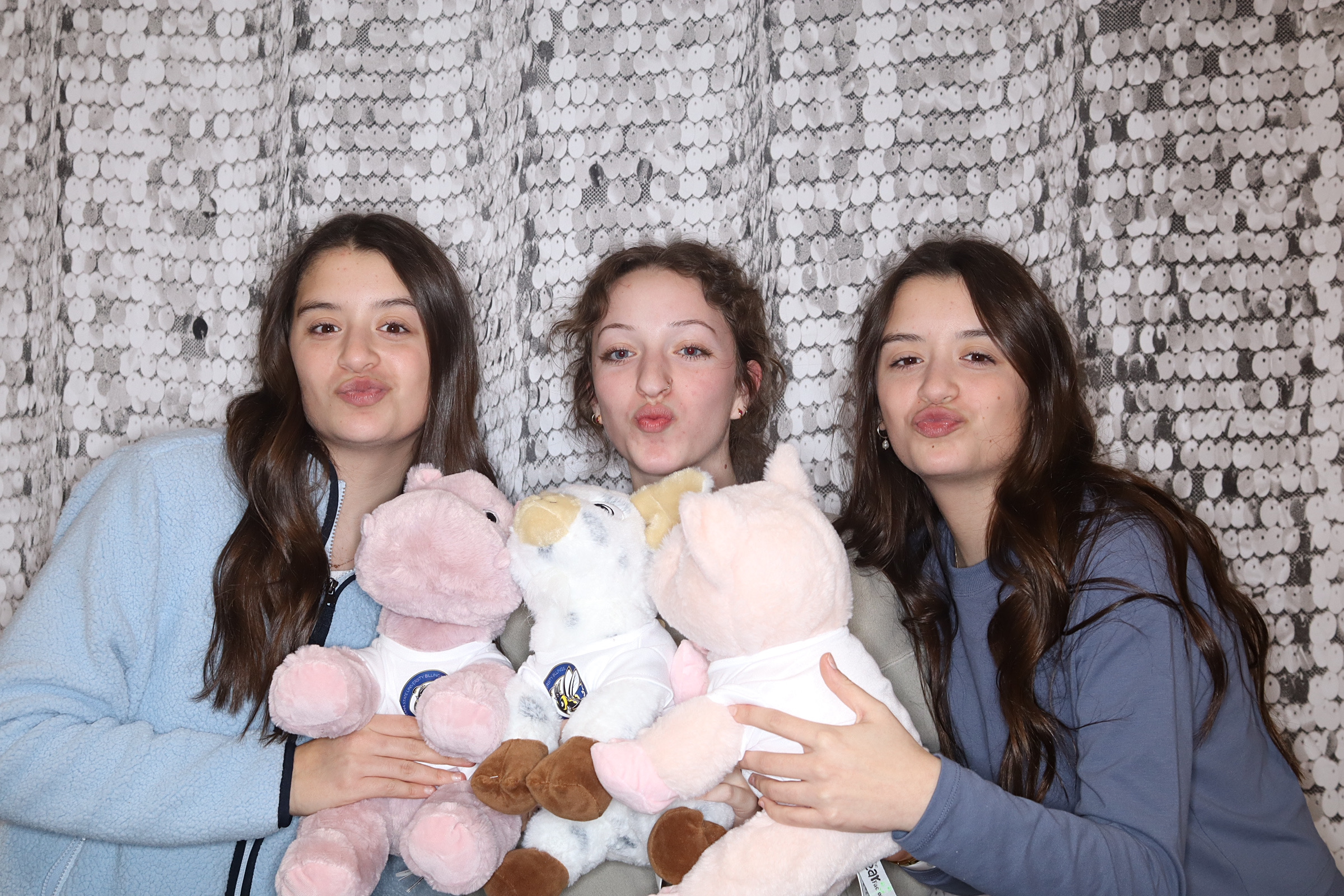 Valentine's Day Party | View more photos from the event at gallery.photoboothbillings.com/u/PhotoBoothBillings/Valentines-Day-Party