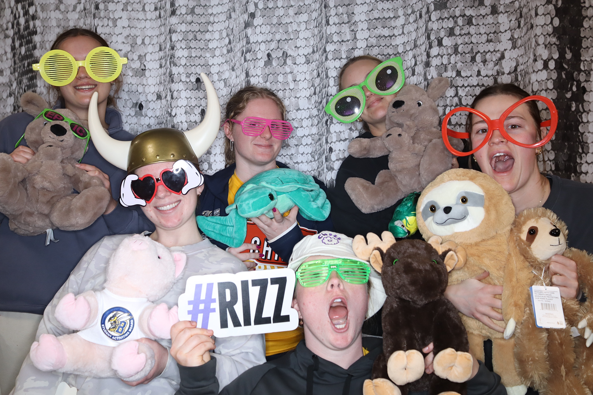 Valentine's Day Party | View more photos from the event at gallery.photoboothbillings.com/u/PhotoBoothBillings/Valentines-Day-Party