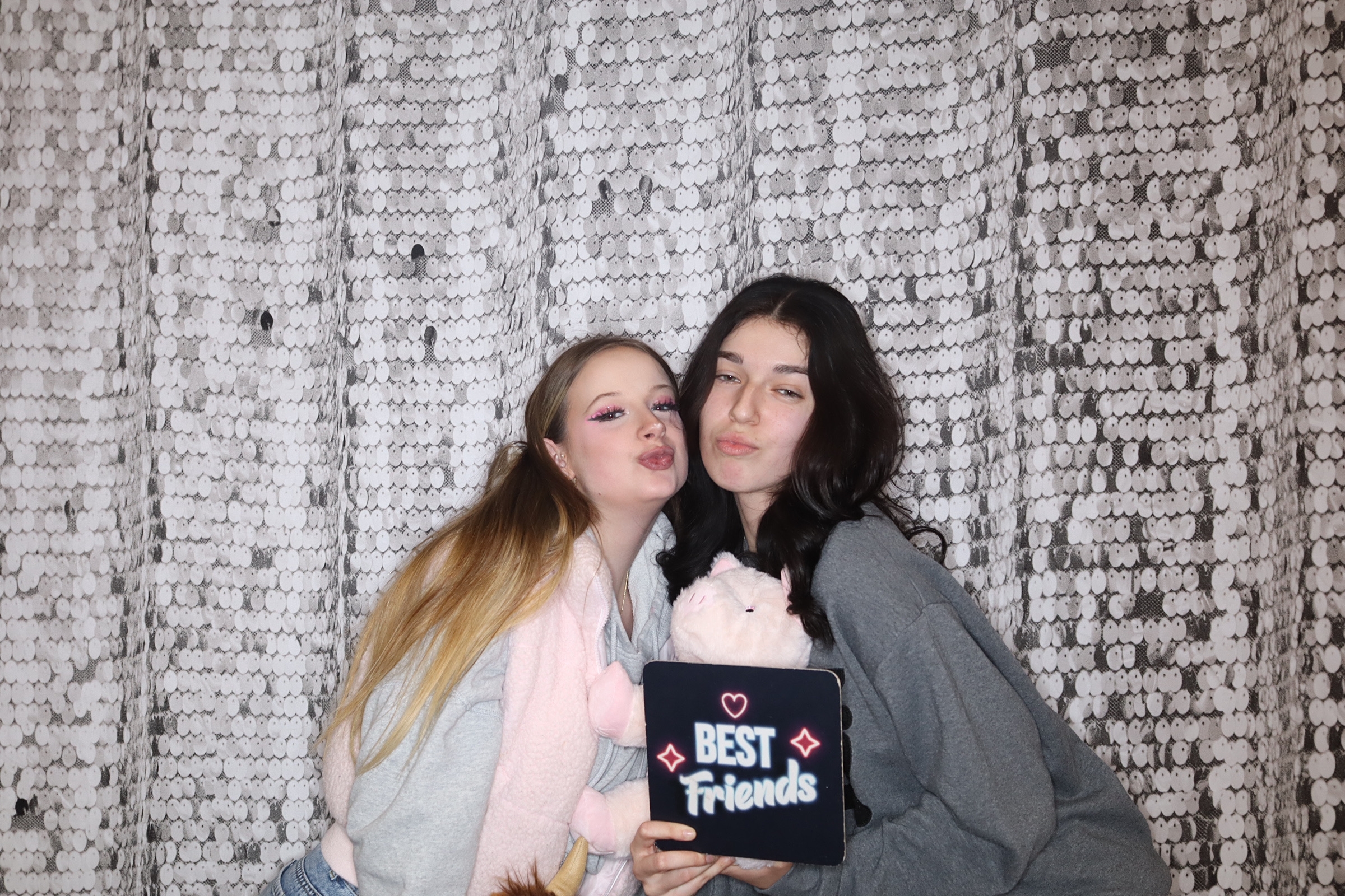 Valentine's Day Party | View more photos from the event at gallery.photoboothbillings.com/u/PhotoBoothBillings/Valentines-Day-Party