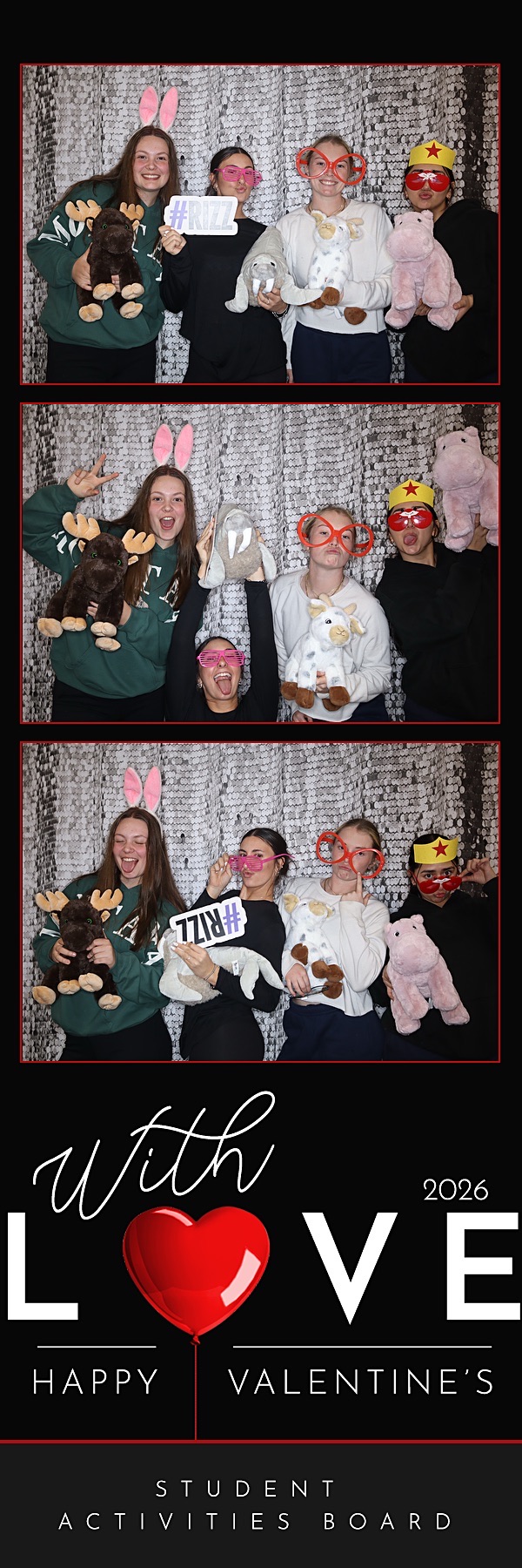 Valentine's Day Party | View more photos from the event at gallery.photoboothbillings.com/u/PhotoBoothBillings/Valentines-Day-Party