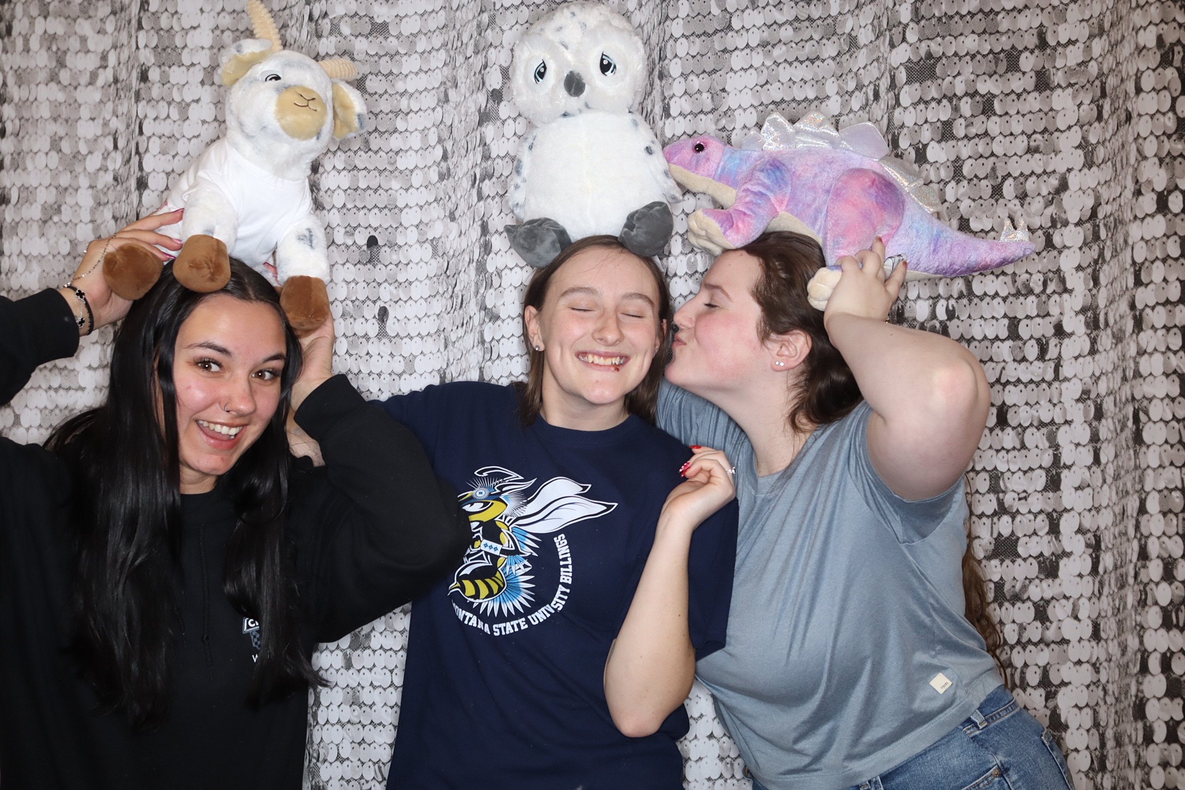 Valentine's Day Party | View more photos from the event at gallery.photoboothbillings.com/u/PhotoBoothBillings/Valentines-Day-Party