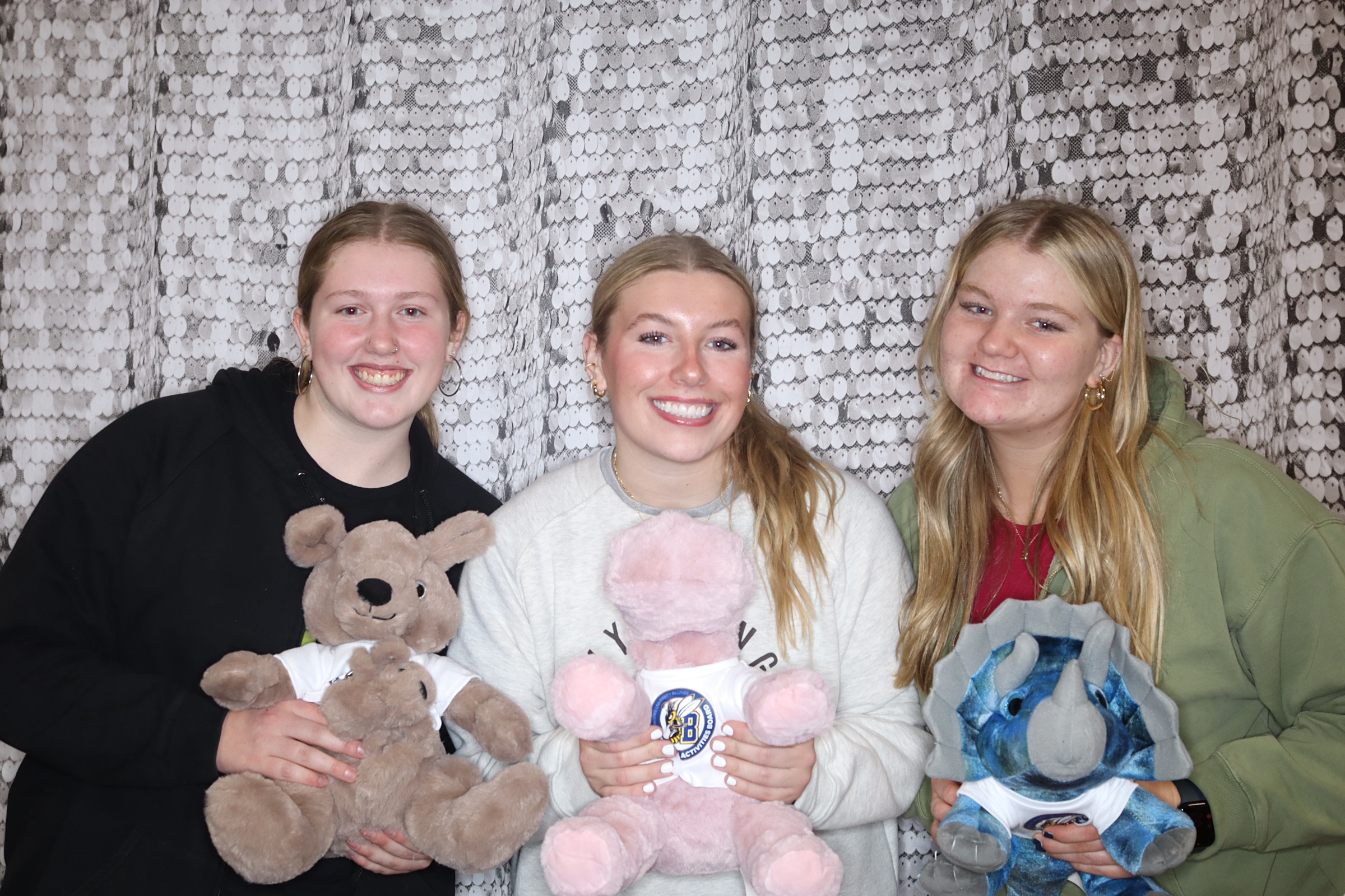 Valentine's Day Party | View more photos from the event at gallery.photoboothbillings.com/u/PhotoBoothBillings/Valentines-Day-Party