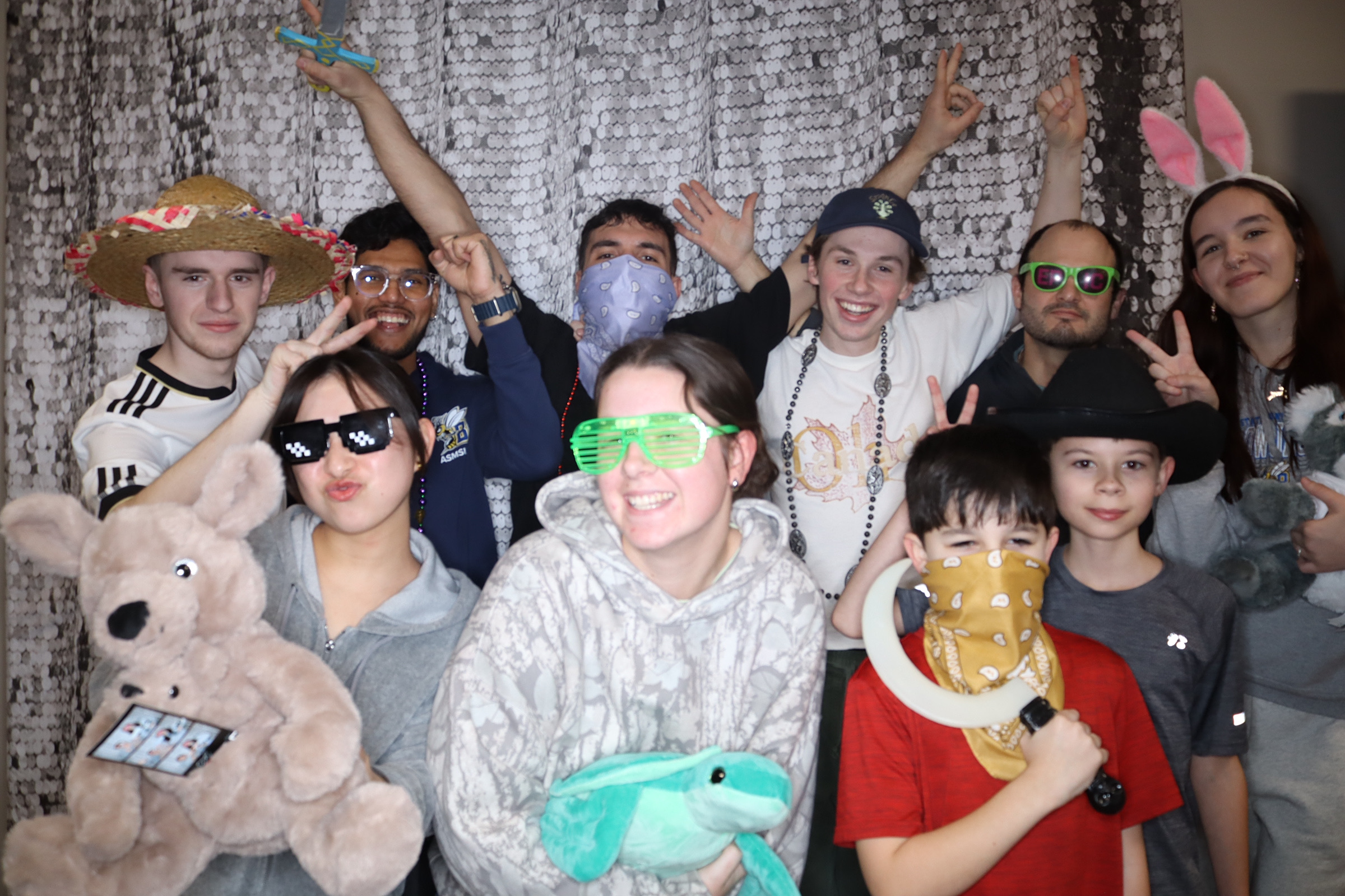 Valentine's Day Party | View more photos from the event at gallery.photoboothbillings.com/u/PhotoBoothBillings/Valentines-Day-Party