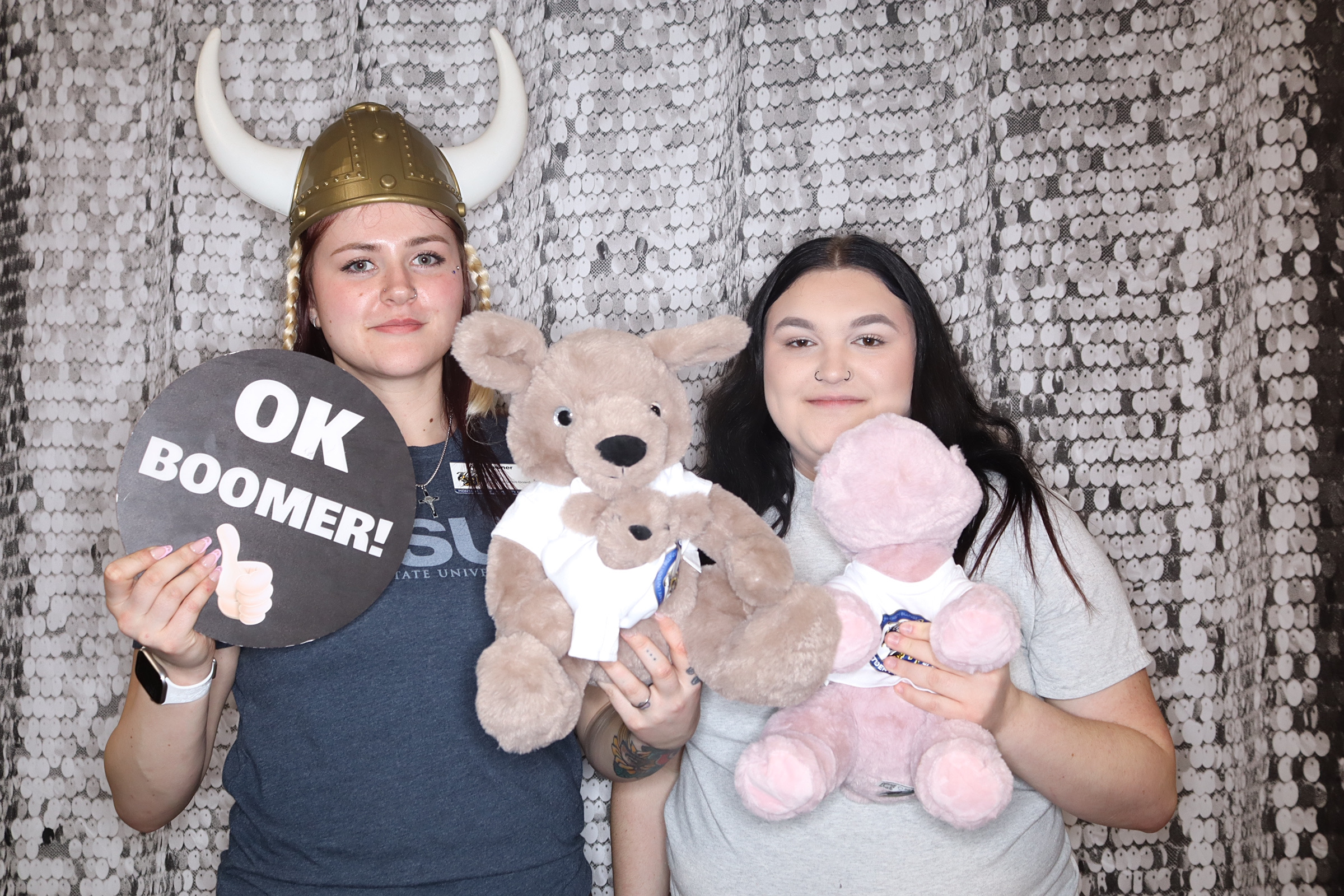 Valentine's Day Party | View more photos from the event at gallery.photoboothbillings.com/u/PhotoBoothBillings/Valentines-Day-Party