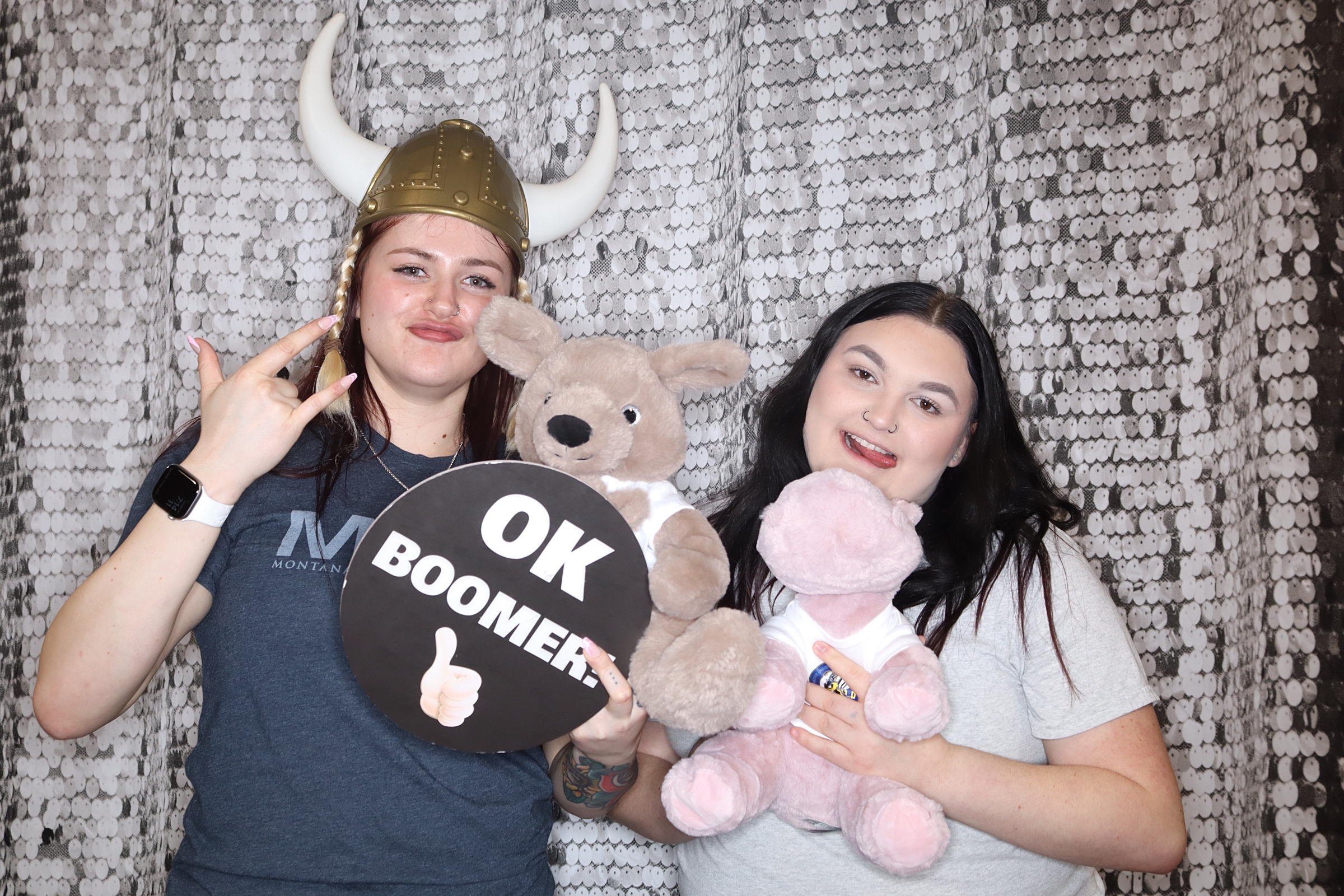 Valentine's Day Party | View more photos from the event at gallery.photoboothbillings.com/u/PhotoBoothBillings/Valentines-Day-Party